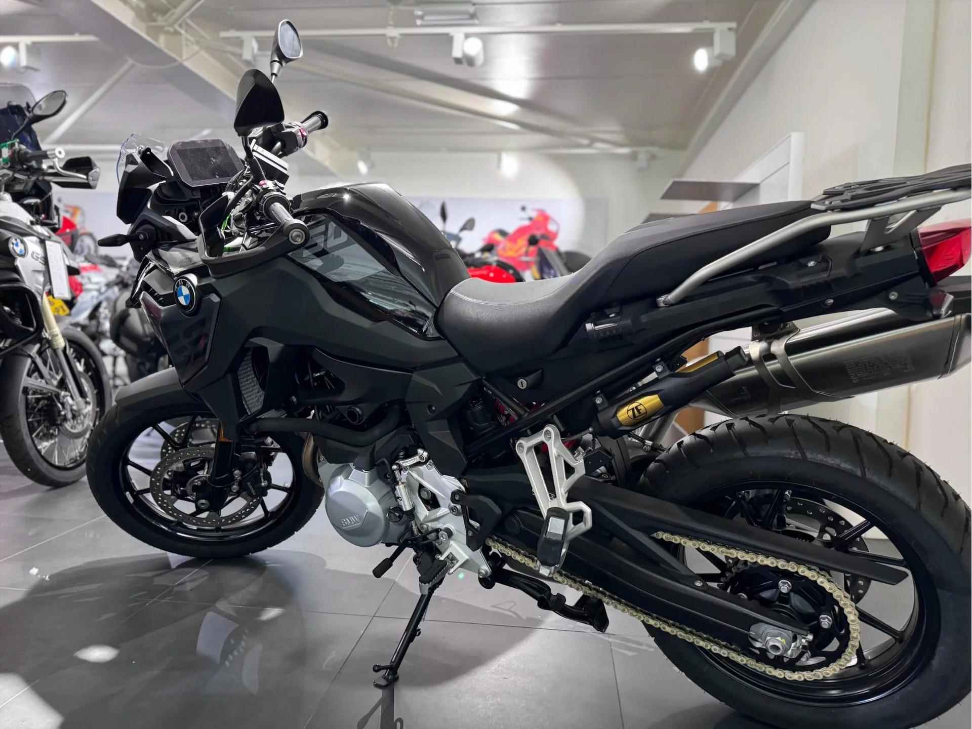 BMW F 750 GS Triple Black - 3/8