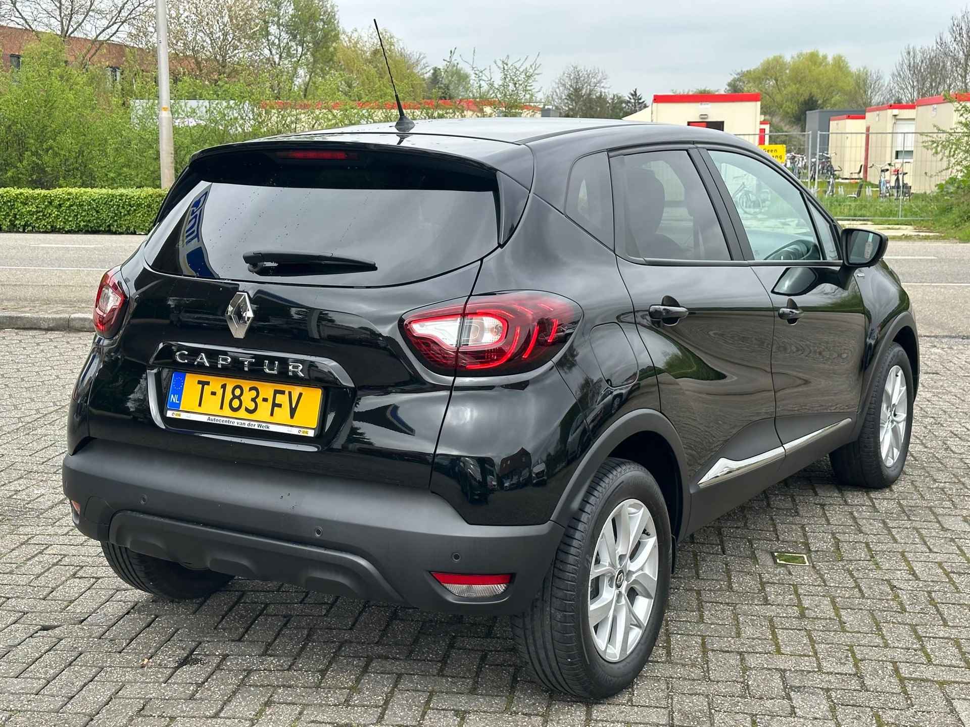 Renault Captur 0.9 TCe Limited NAVI | CRUISE CONTROL | BOVAG! - 7/32