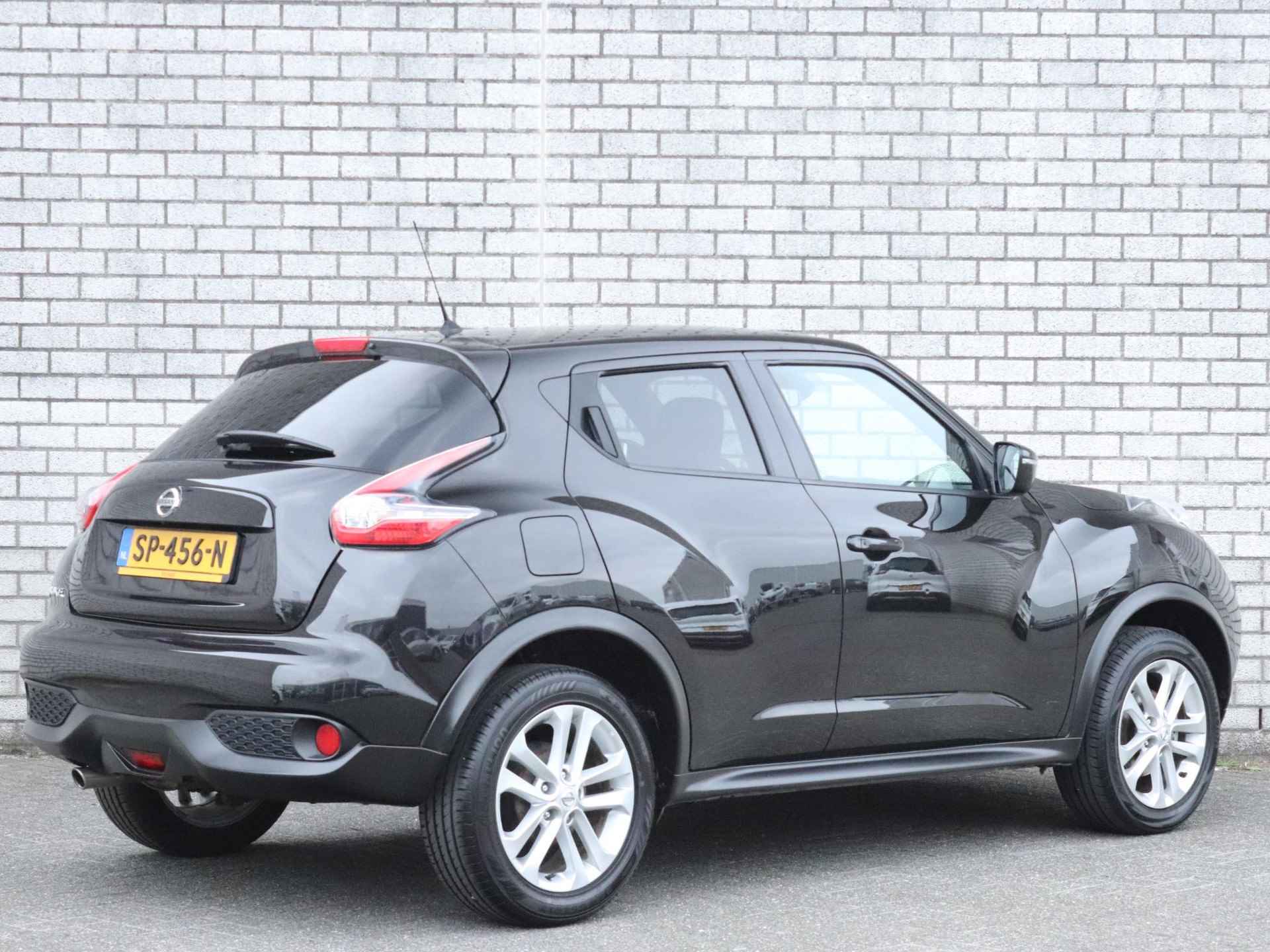 Nissan Juke 1.6 CVT N-Connecta | Achteruitrijcamera | Trekhaak | Navigatie | - 3/33