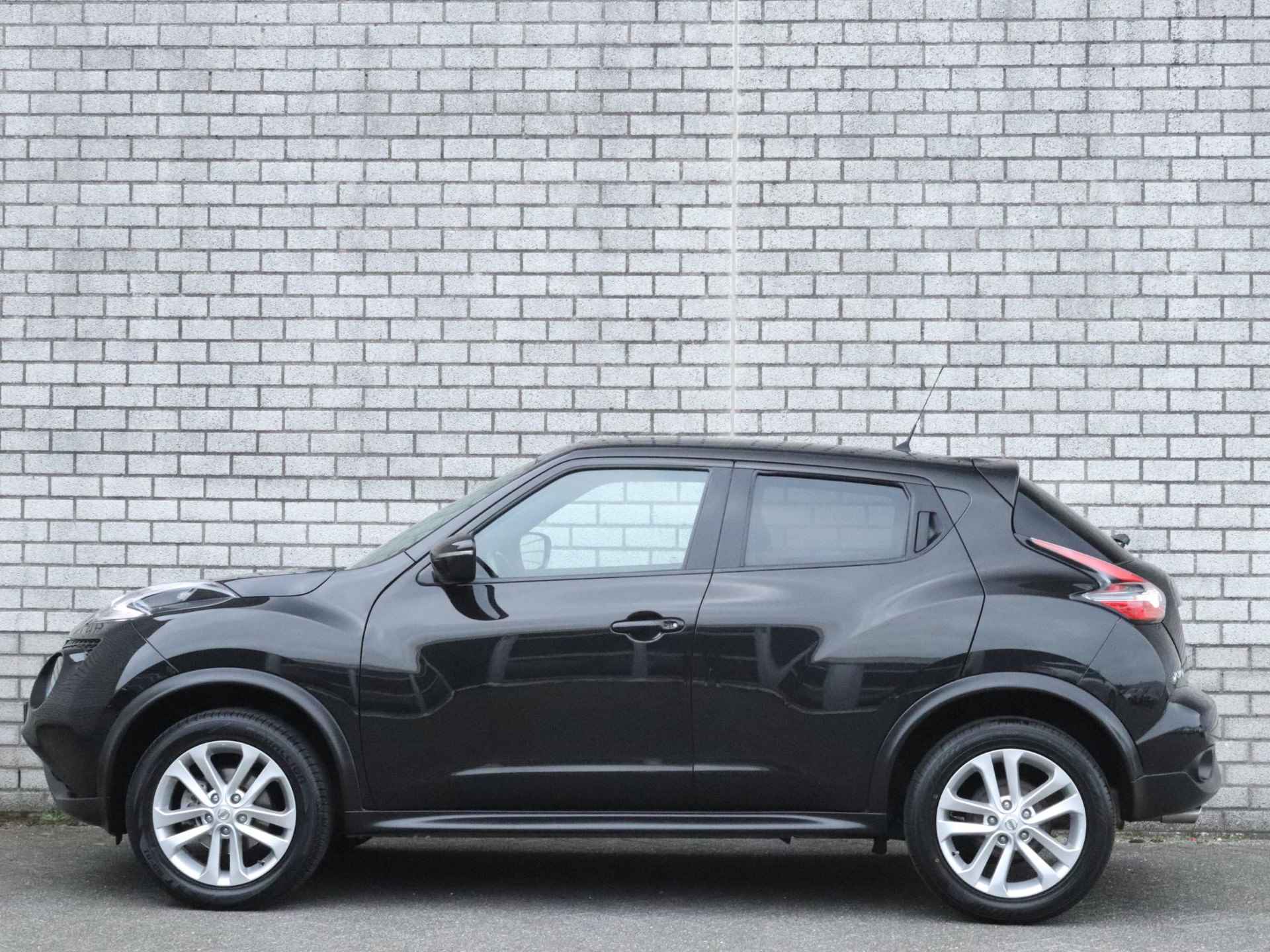 Nissan Juke 1.6 CVT N-Connecta | Achteruitrijcamera | Trekhaak | Navigatie | - 17/33