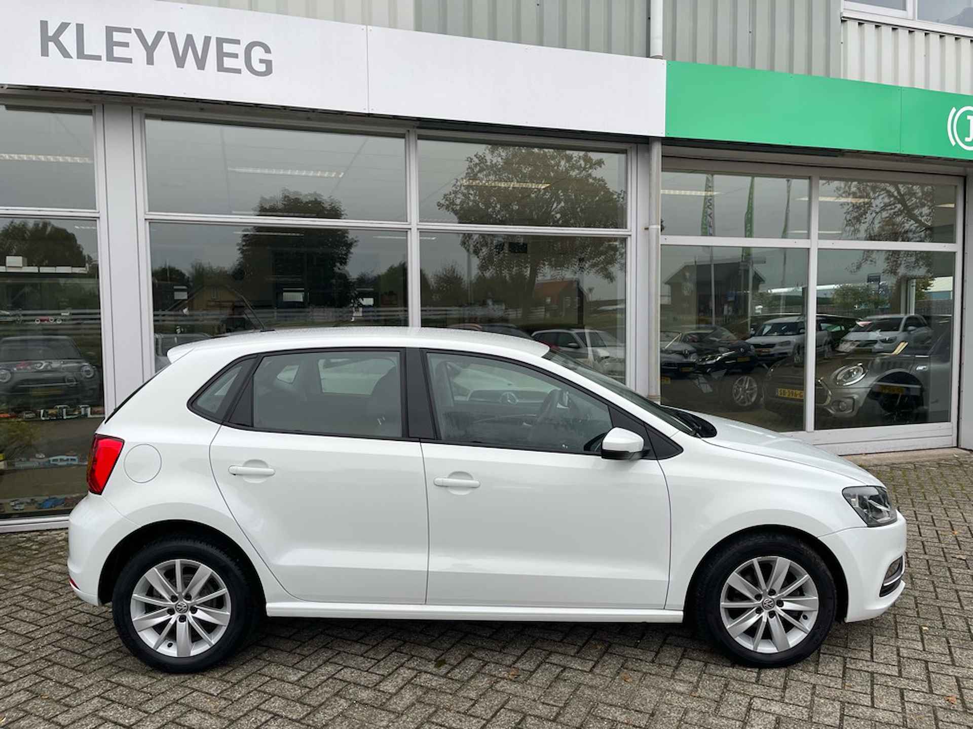 Volkswagen Polo 1.0 Easyline 5d, Airco, Parkeersensoren V+A - 6/22