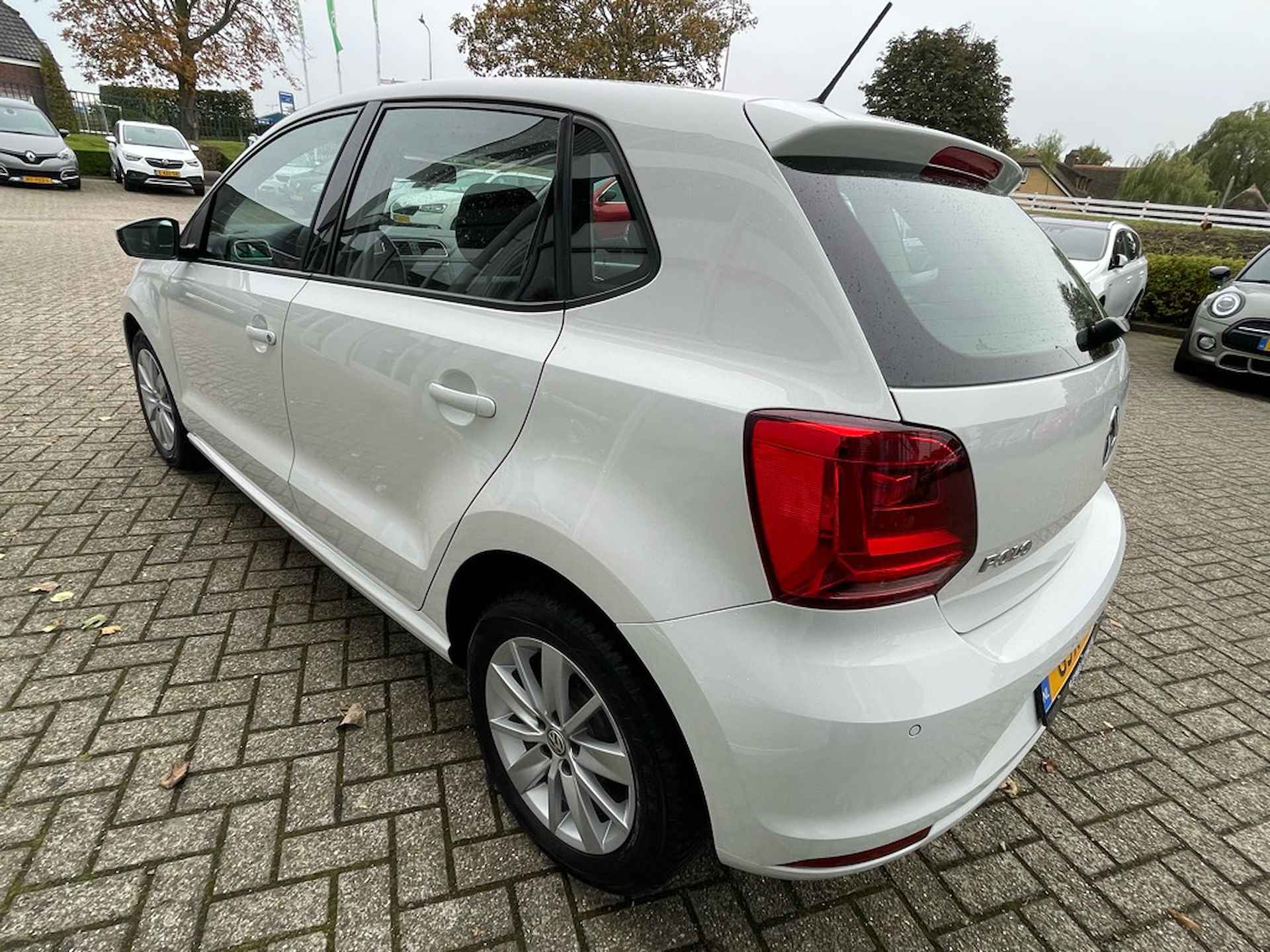 Volkswagen Polo 1.0 Easyline 5d, Airco, Parkeersensoren V+A - 9/22