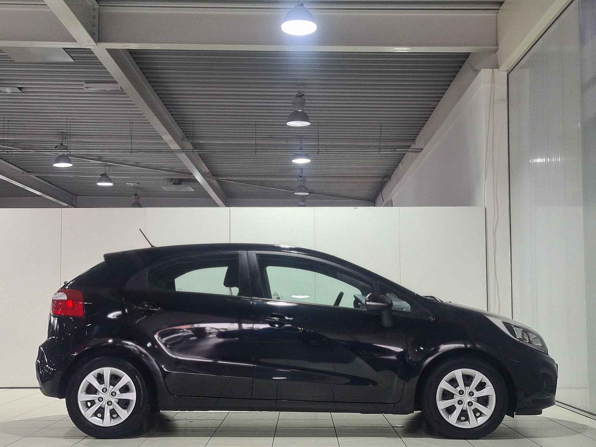 Kia Rio 1.4 CVVT Comfort Pack Automaat ! Dealer auto ! Uniek ! - 10/29