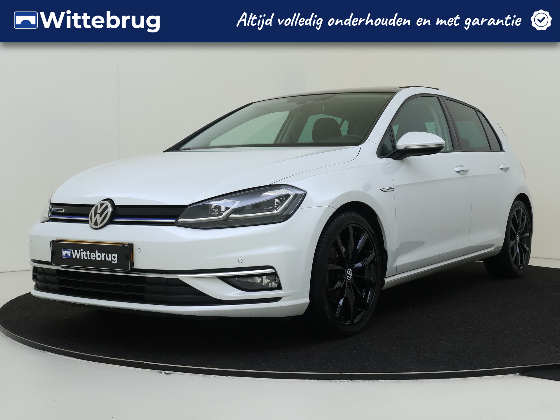 Volkswagen Golf 1.5 TSI 130pk Comfortline Business 5-deurs | Schuifdak | Climate Control | Navigatie