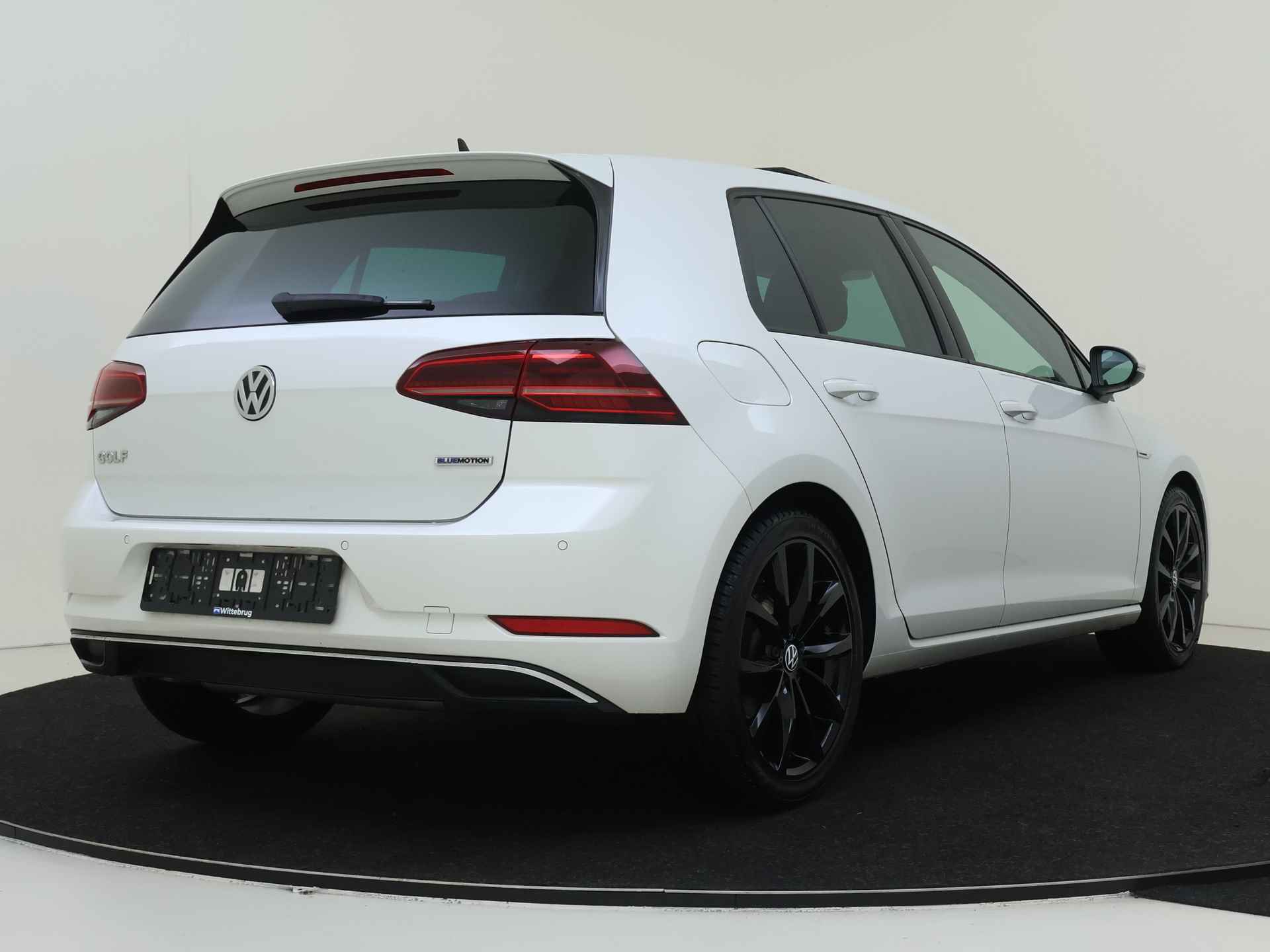 Volkswagen Golf 1.5 TSI 130pk Comfortline Business 5-deurs | Schuifdak | Climate Control | Navigatie - 11/33