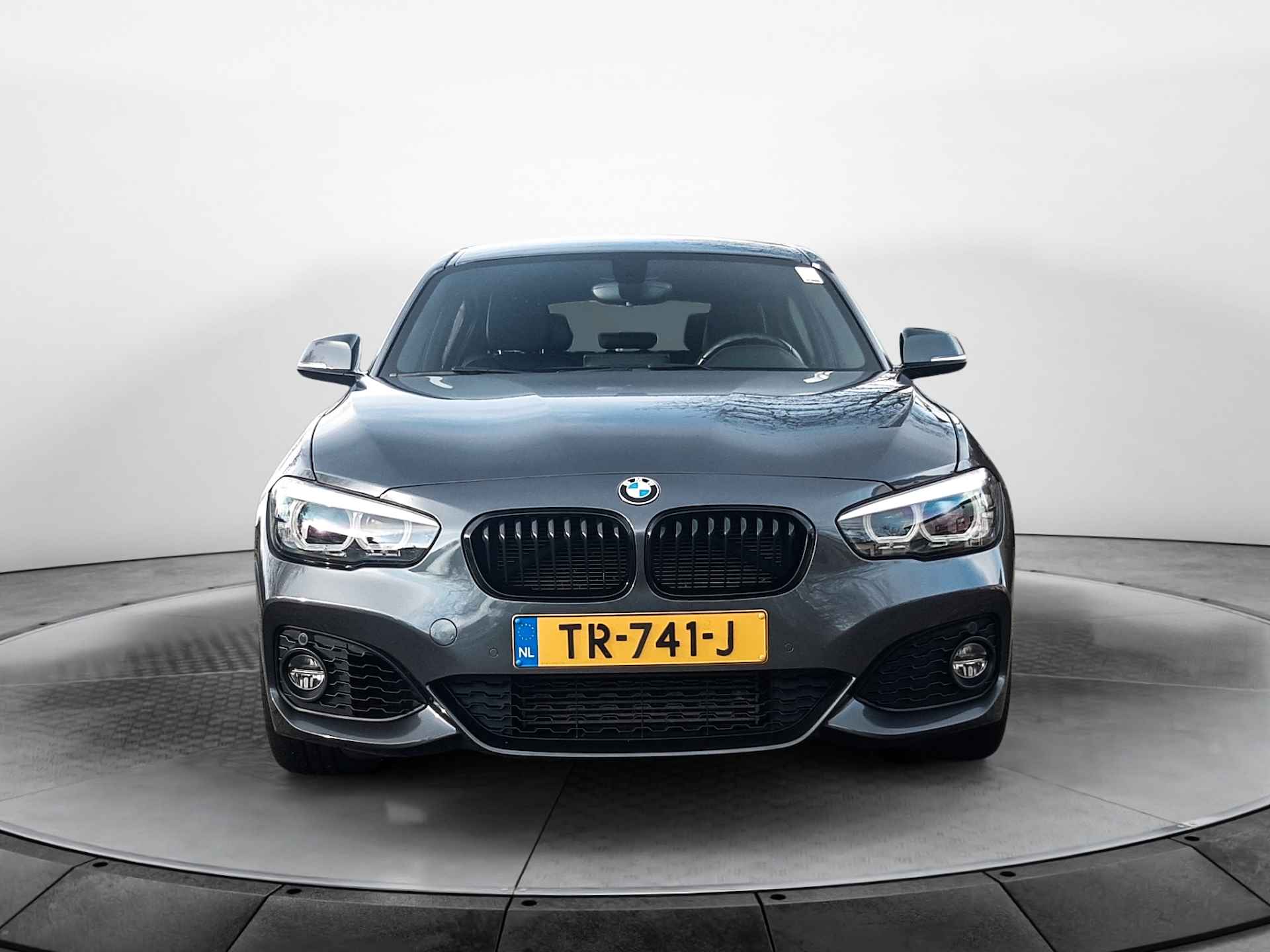 BMW 1-serie 118i Edition M Sport Shadow High Executive (136 PK) 2e-Eig. BMW-Dealer-Onderh. BOVAG-Garantie. NL-AUTO, Leer, Navigatie, Cruisecontrol, Keyless-Start, Parkeersensoren-V+A, Sportstoelen, Bluetooth, Stoelverwarming, Lm-Velgen-18Inch, Privacy-Glas - 37/42