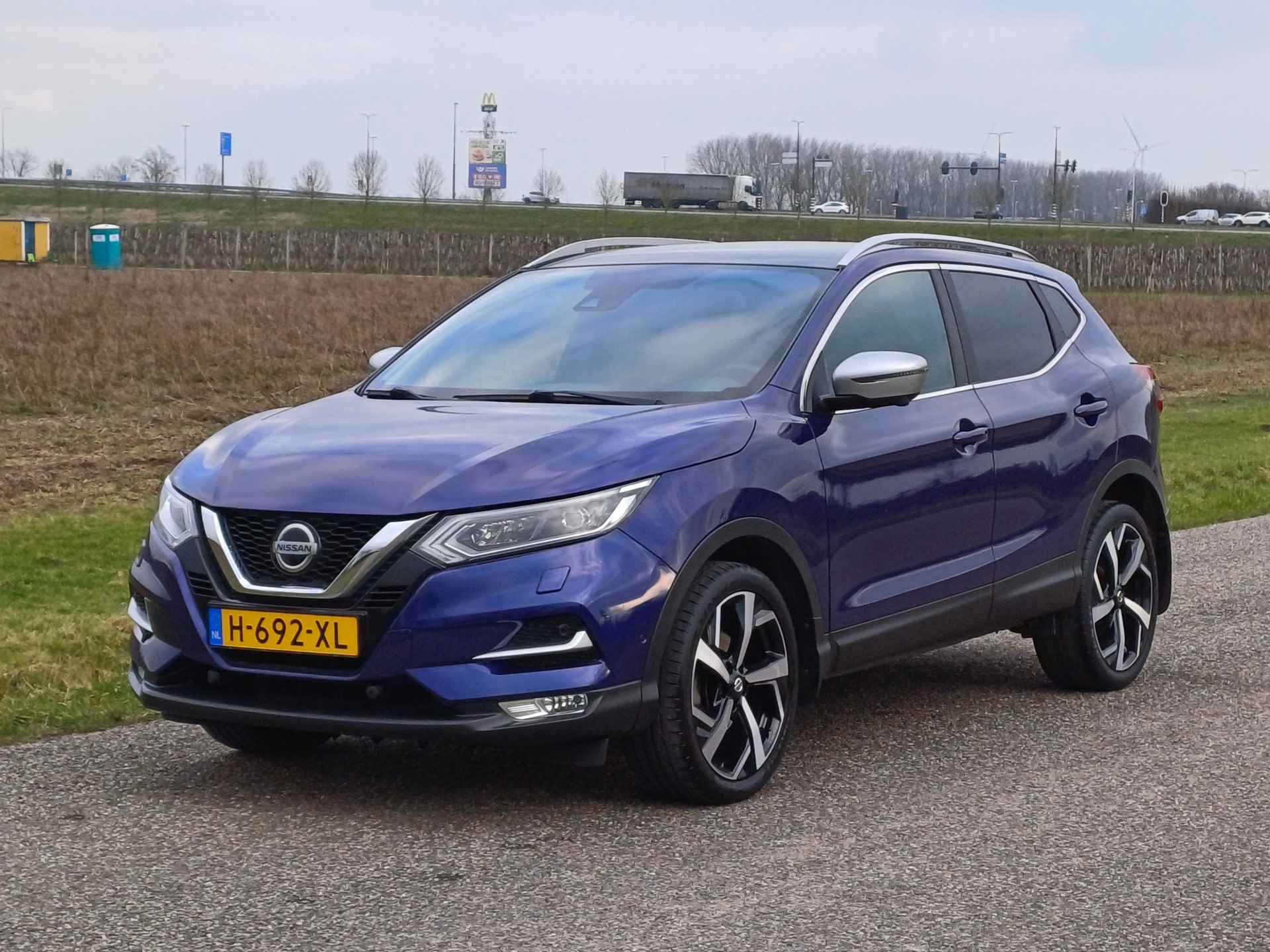 Nissan QASHQAI 1.3 DIG-T Tekna + /Pano/Leer/Clima/Led/Trekh./19"/Bose/Camera/Navi/ - 5/57