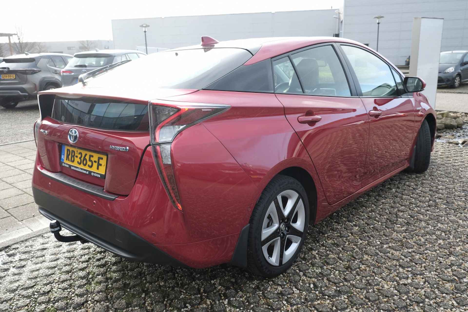 Toyota Prius 1.8 Hybrid 122PK Executive Automaat | Navi | Climate Control | S - 36/40