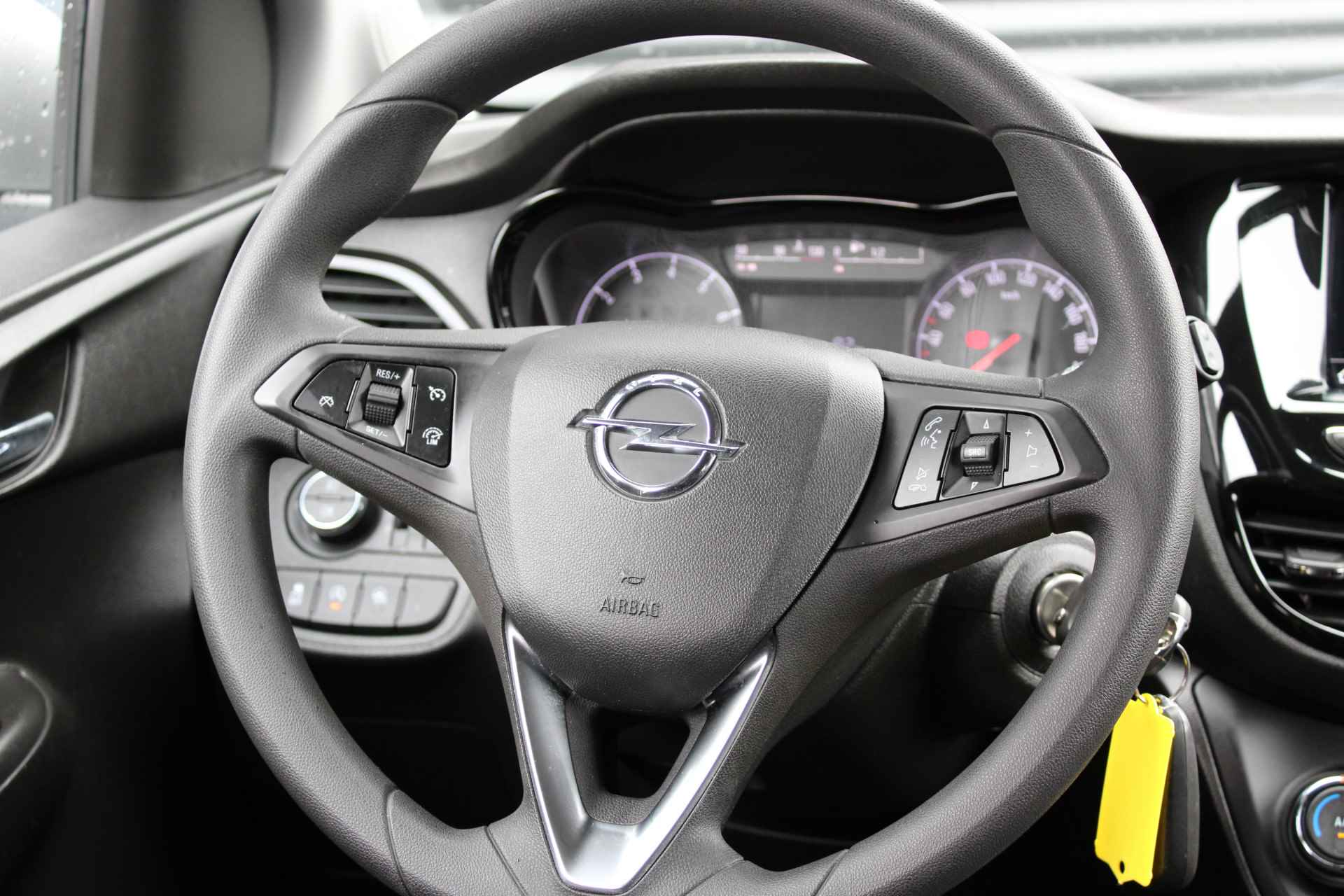 Opel KARL 1.0 Rocks Online Edition / Parkeer sensor / Carplay / Cruise Control / Airco / DAB / 15'' LMV / "Vraag een vrijblijvende offerte aan!" - 6/25