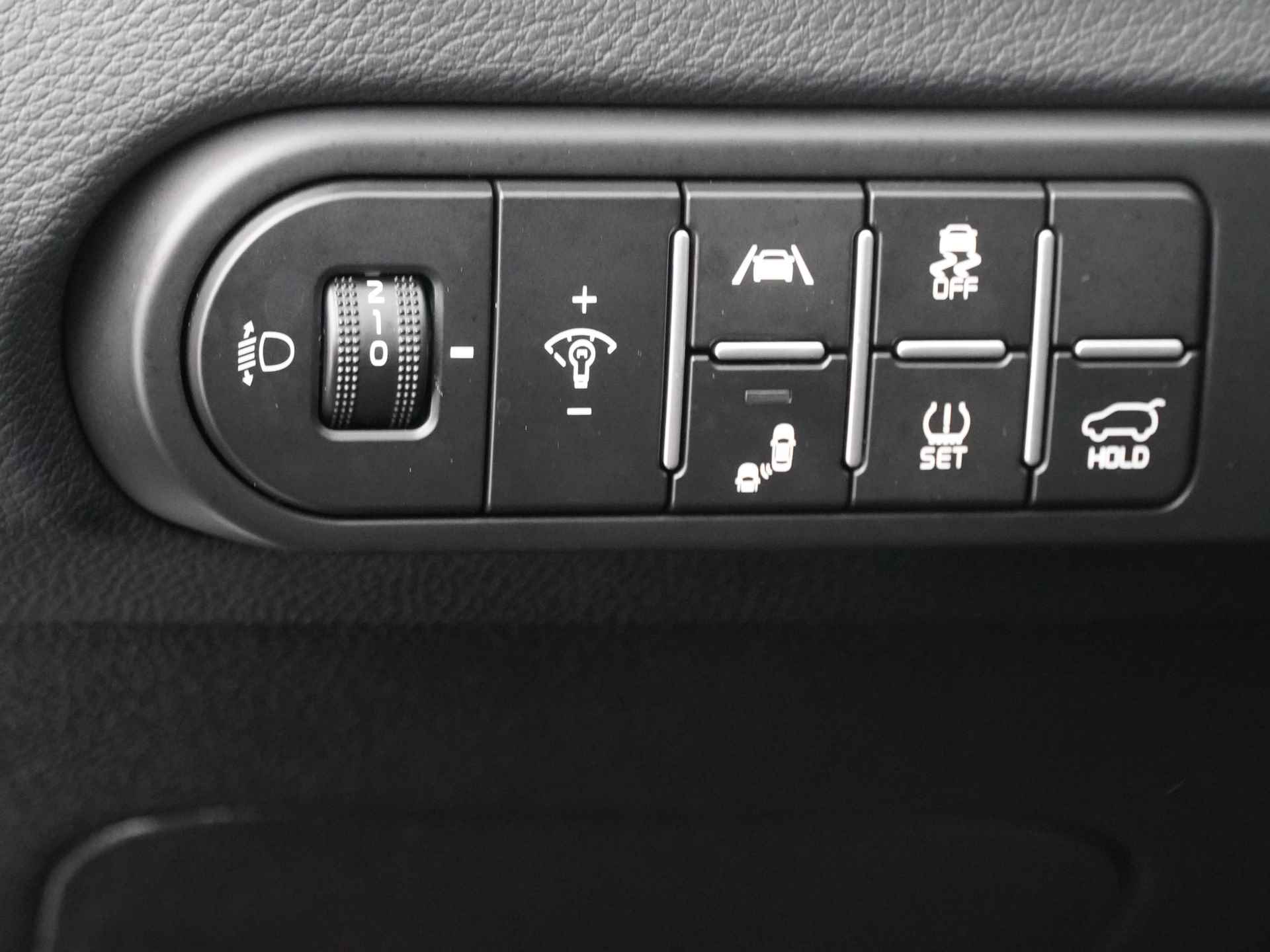 Kia Ceed Sportswagon 1.5 T-GDi GT-Line automaat - Navigatie - Led koplampen - Stoelverwarming - Schuif-/kanteldak - Fabrieksgarantie tot 02-2029 - 21/55