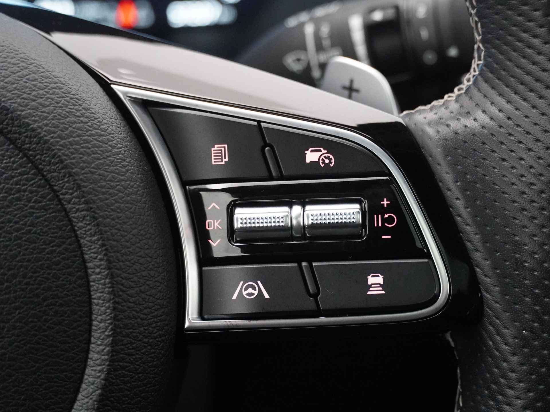 Kia Ceed Sportswagon 1.5 T-GDi GT-Line automaat - Navigatie - Led koplampen - Stoelverwarming - Schuif-/kanteldak - Fabrieksgarantie tot 02-2029 - 28/55
