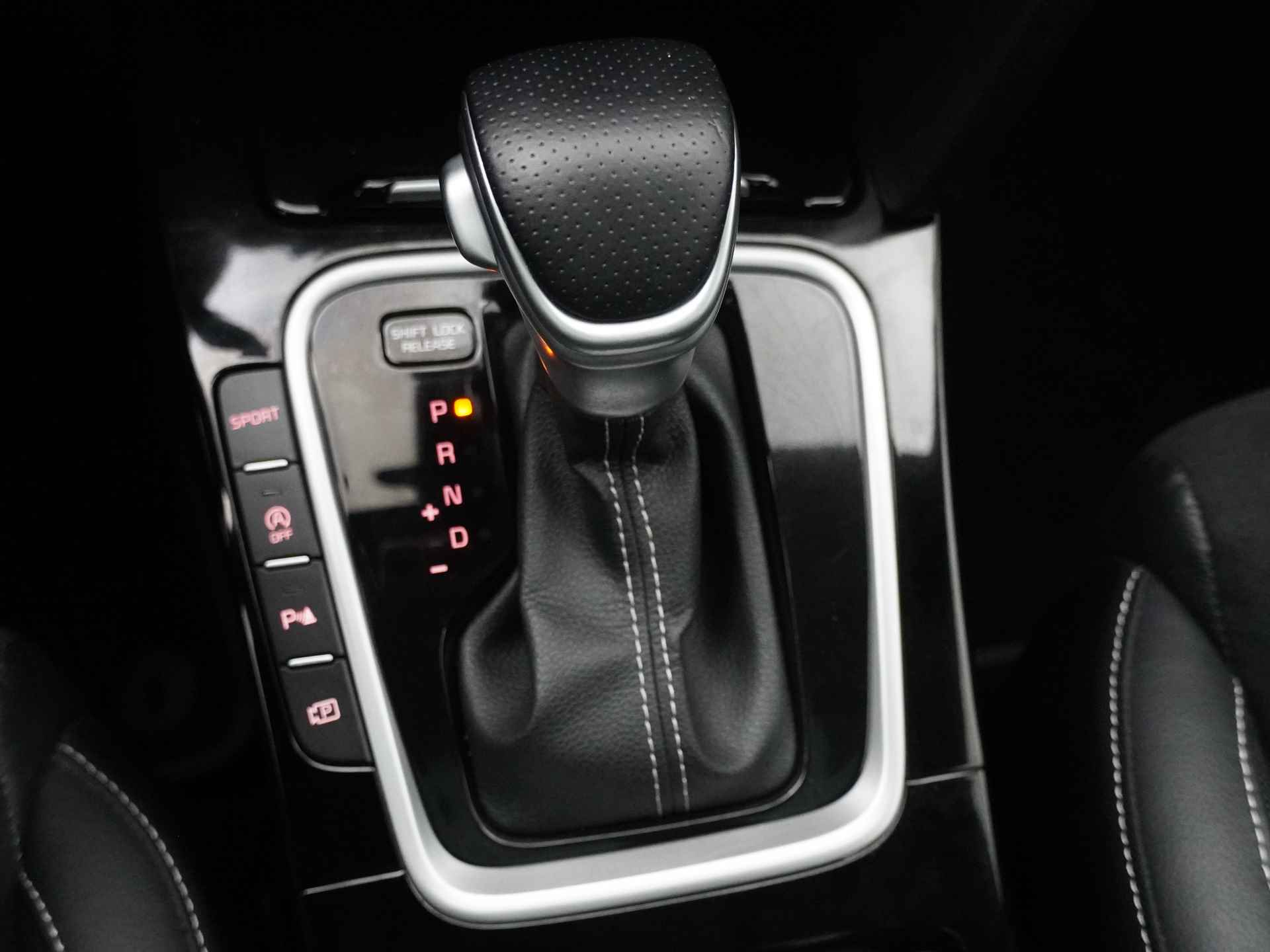 Kia Ceed Sportswagon 1.5 T-GDi GT-Line automaat - Navigatie - Led koplampen - Stoelverwarming - Schuif-/kanteldak - Fabrieksgarantie tot 02-2029 - 33/55