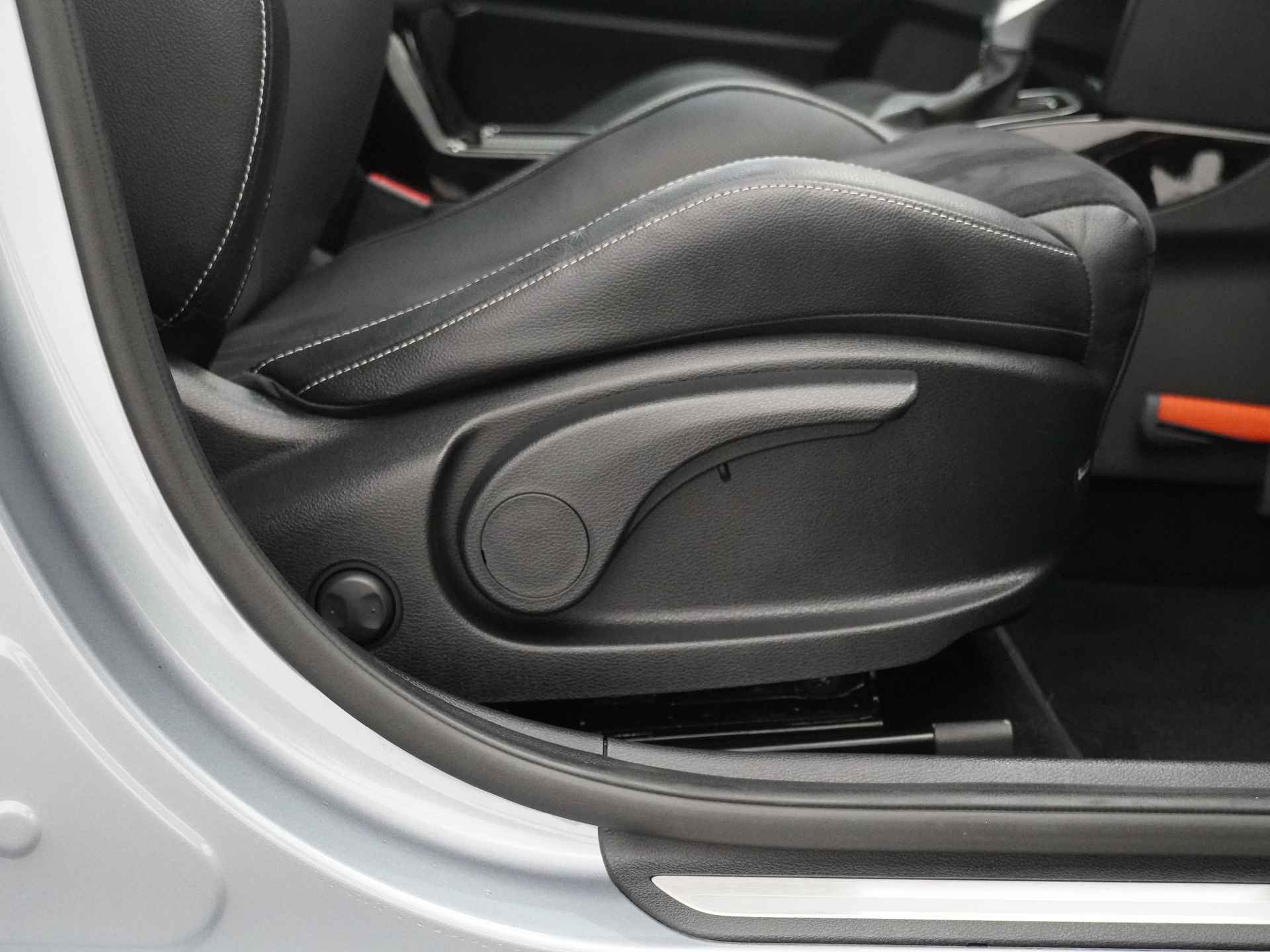 Kia Ceed Sportswagon 1.5 T-GDi GT-Line automaat - Navigatie - Led koplampen - Stoelverwarming - Schuif-/kanteldak - Fabrieksgarantie tot 02-2029 - 43/55
