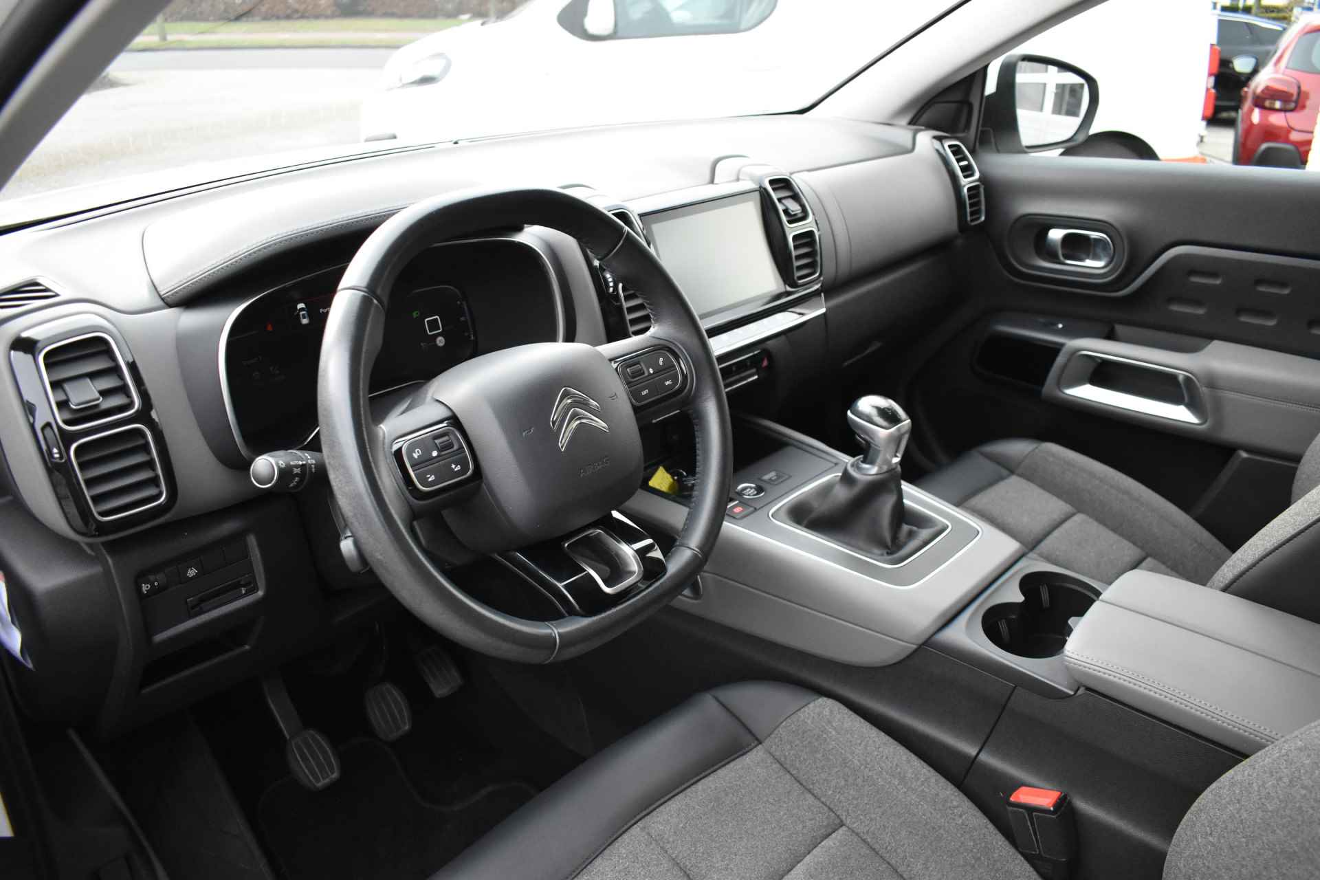 Citroën C5 Aircross PureTech 130 Feel Navi | Airco | Keyless | Trekhaak | -- - 16/38