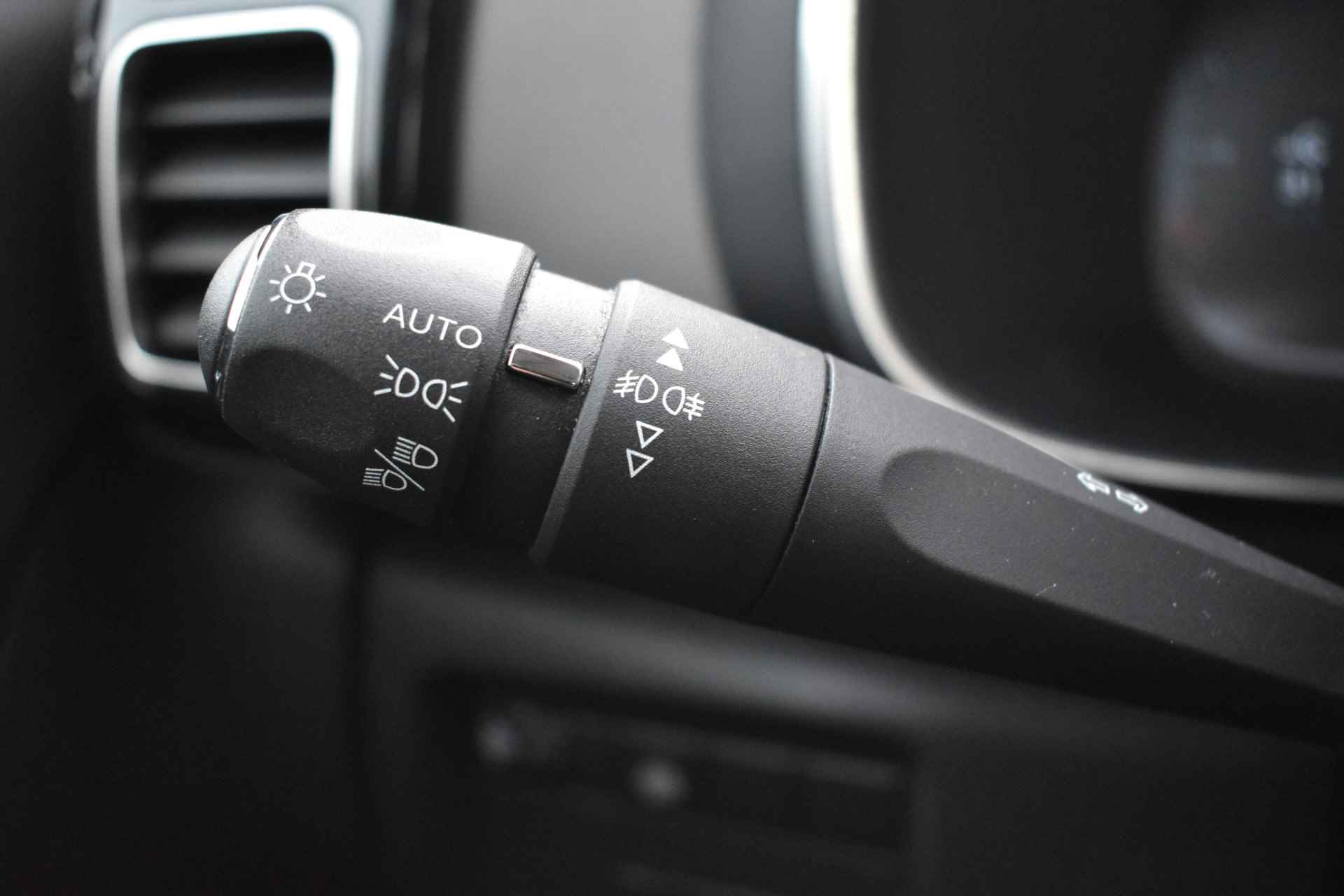 Citroën C5 Aircross PureTech 130 Feel Navi | Airco | Keyless | Trekhaak | -- - 31/38