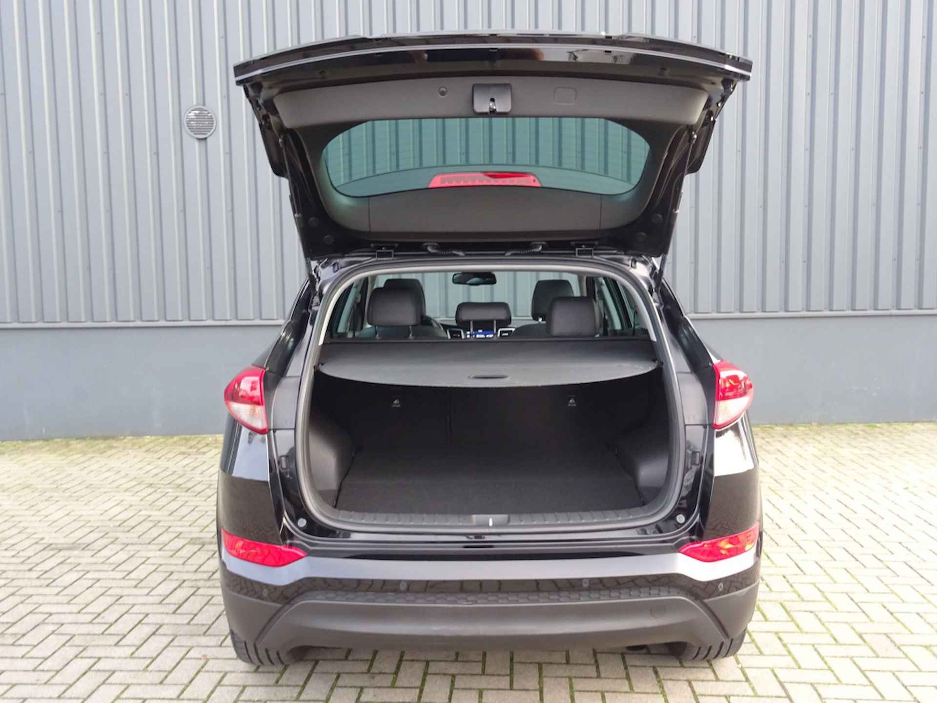 Hyundai Tucson 1.6 T-GDi Prem. 4WD AUTM Pano Dak - 24/29