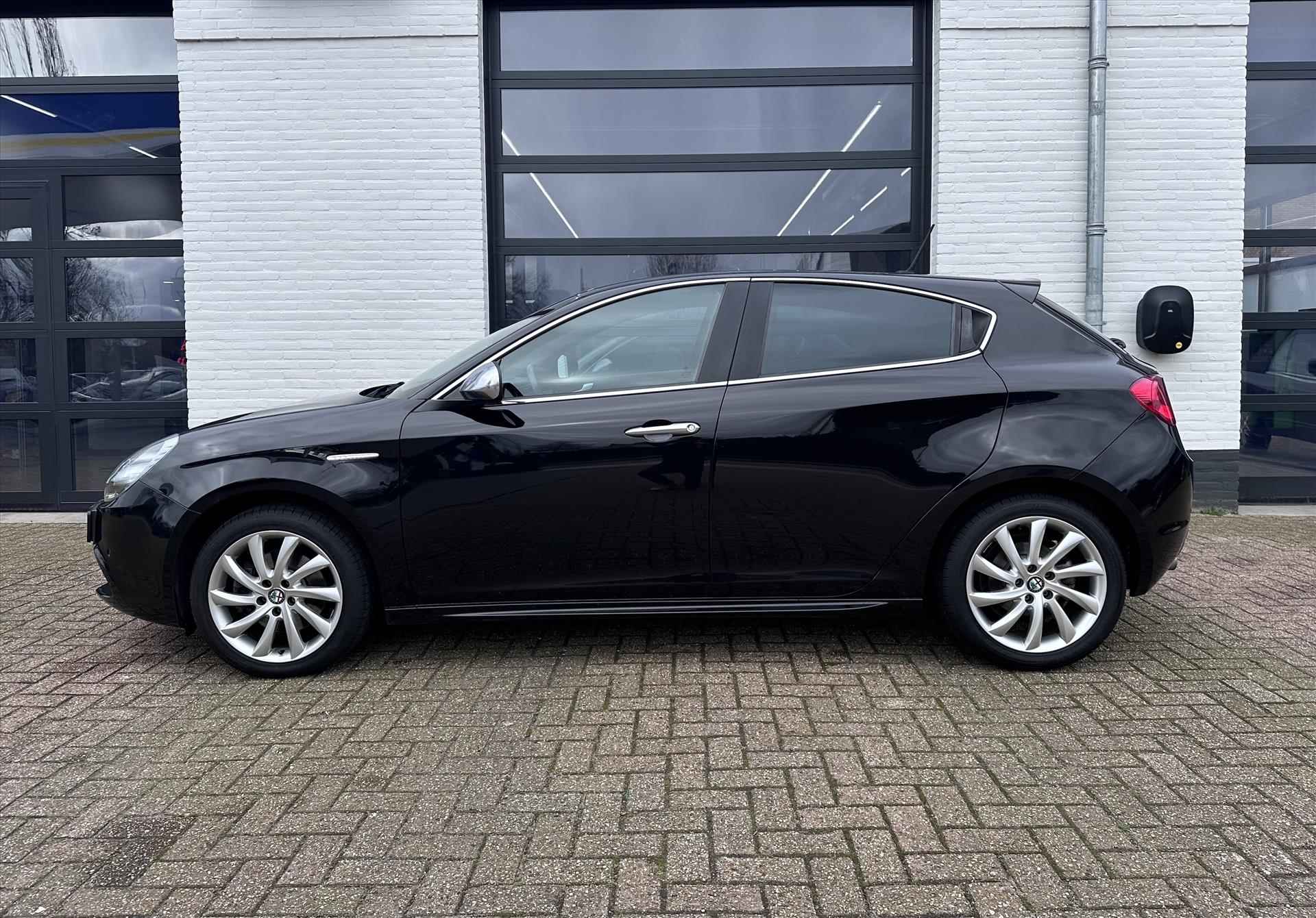 Alfa Romeo Giulietta 1.4 Turbo MultiAir 170pk TCT Exclusive - 3/23