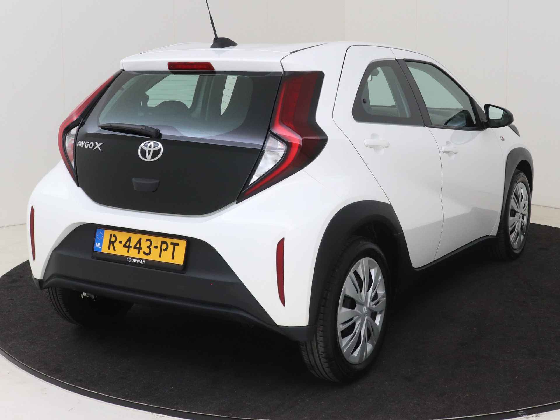 Toyota Aygo X 1.0 VVT-i MT Play I Apple Carplay/Android Auto I Airco I Cruise Control Adaptief I Camera I - 17/41