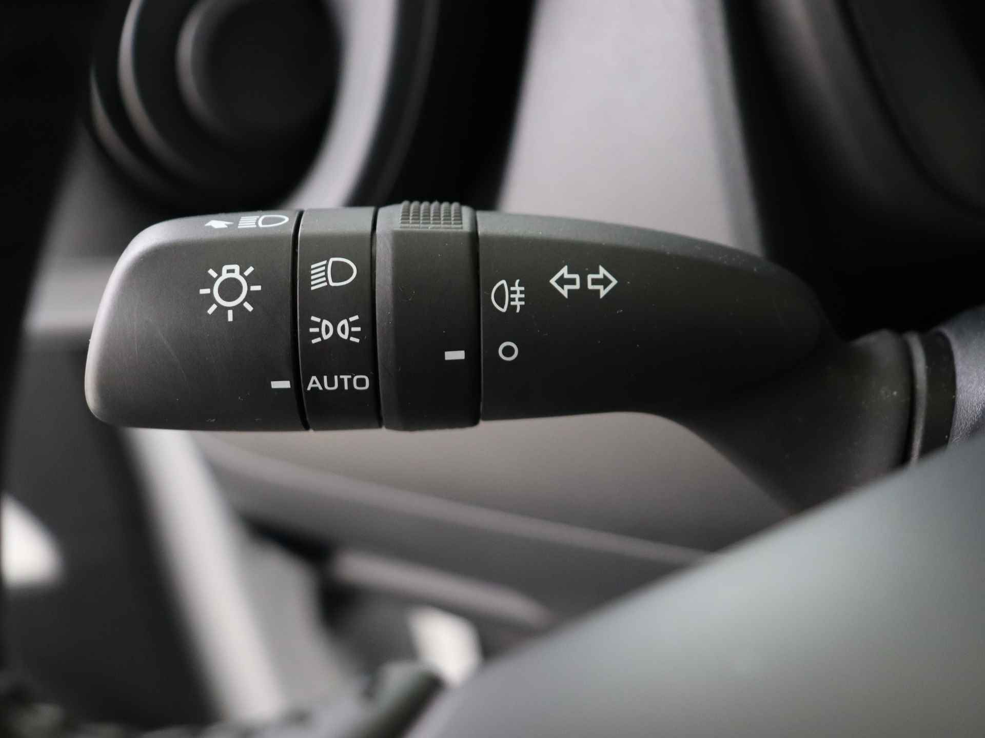 Toyota Aygo X 1.0 VVT-i MT Play I Apple Carplay/Android Auto I Airco I Cruise Control Adaptief I Camera I - 23/41