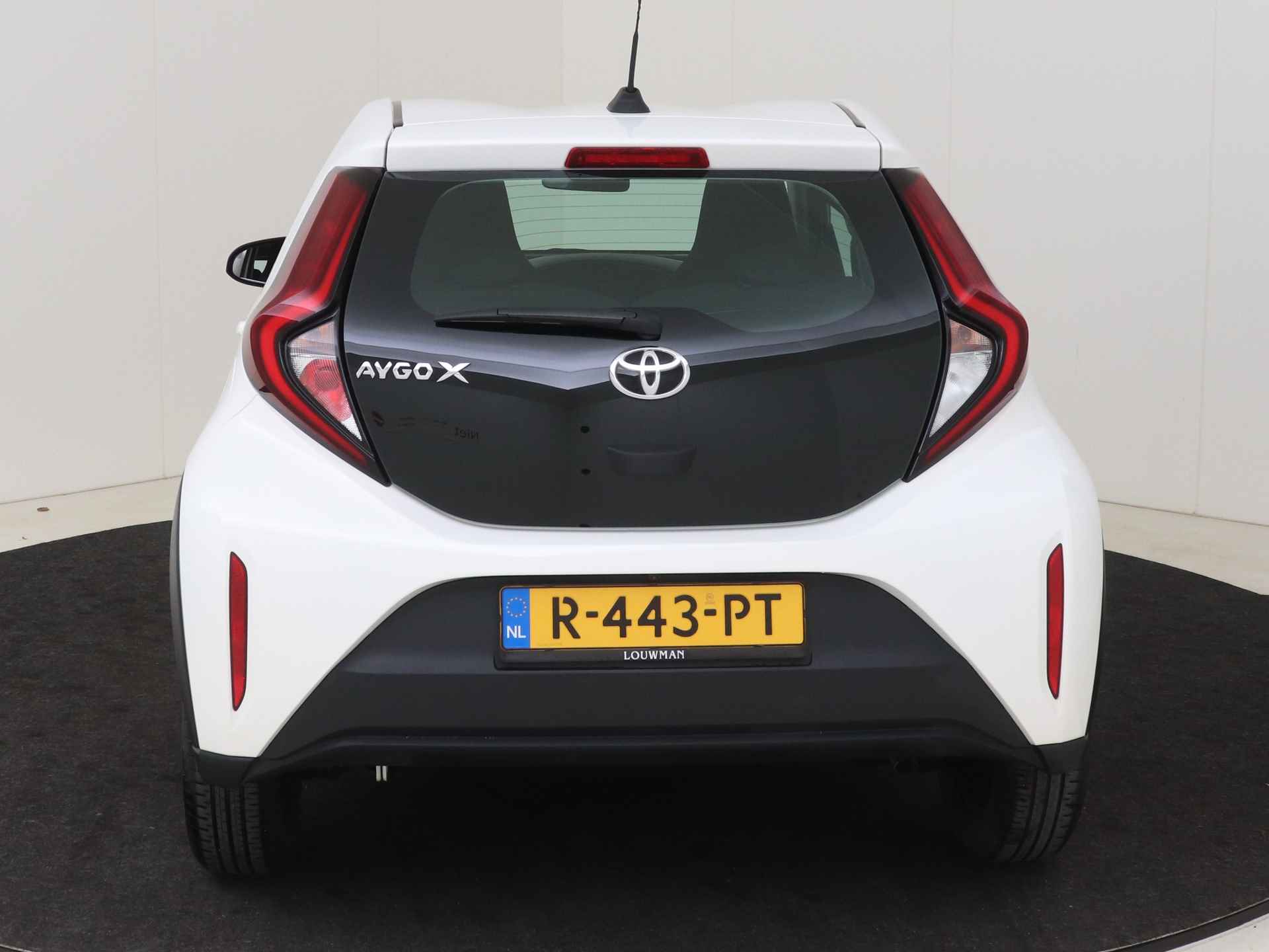 Toyota Aygo X 1.0 VVT-i MT Play I Apple Carplay/Android Auto I Airco I Cruise Control Adaptief I Camera I - 28/41