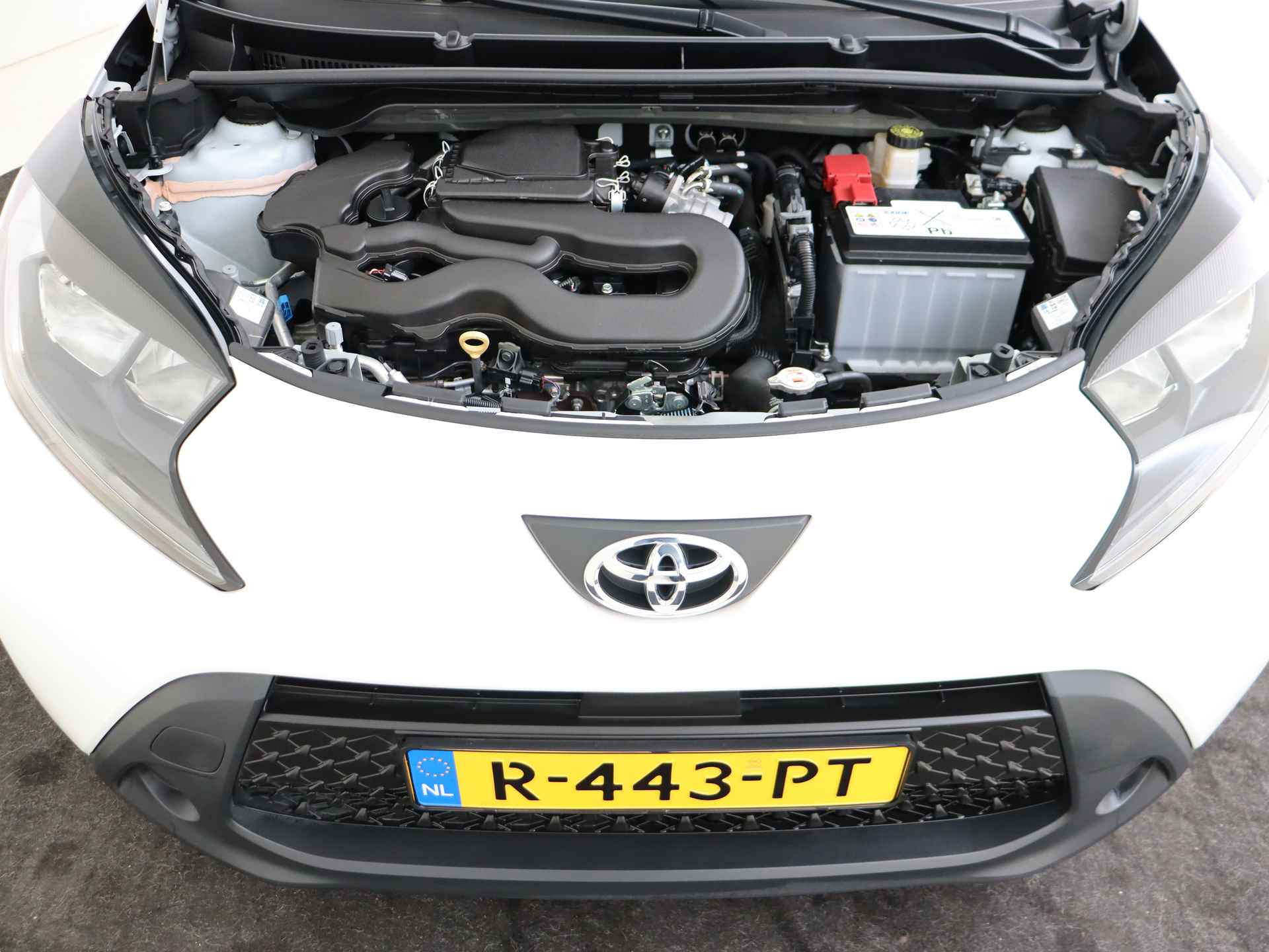 Toyota Aygo X 1.0 VVT-i MT Play I Apple Carplay/Android Auto I Airco I Cruise Control Adaptief I Camera I - 37/41