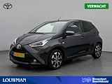 Toyota Aygo 1.0 VVT-i x-joy | 1e Eigenaar | Nieuw Geleverd | Dealer Onderhouden | Climate Control | LM Velgen | Navigatie | Apple Carplay/Android Auto |