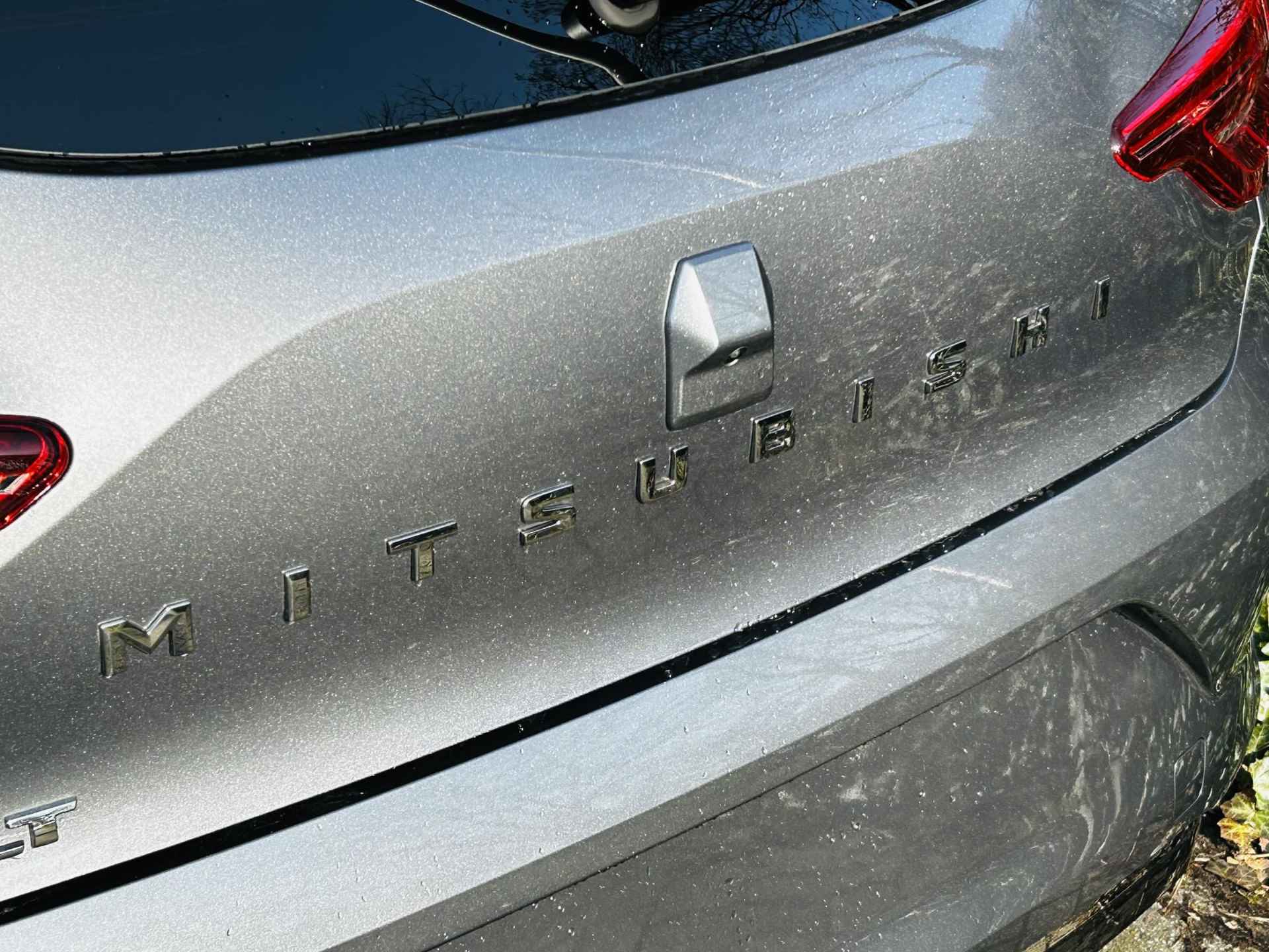 Mitsubishi Colt 1.0T MT Instyle 8 jaar garantie| 360 Camera | Parkeersensoren Voor/Achter | Dode hoek detectie| Stuur/Stoelverwarming | Adaptive cruise control | USB-aansluiting voor/Achter | Automatische regen/licht sensor | - 24/25