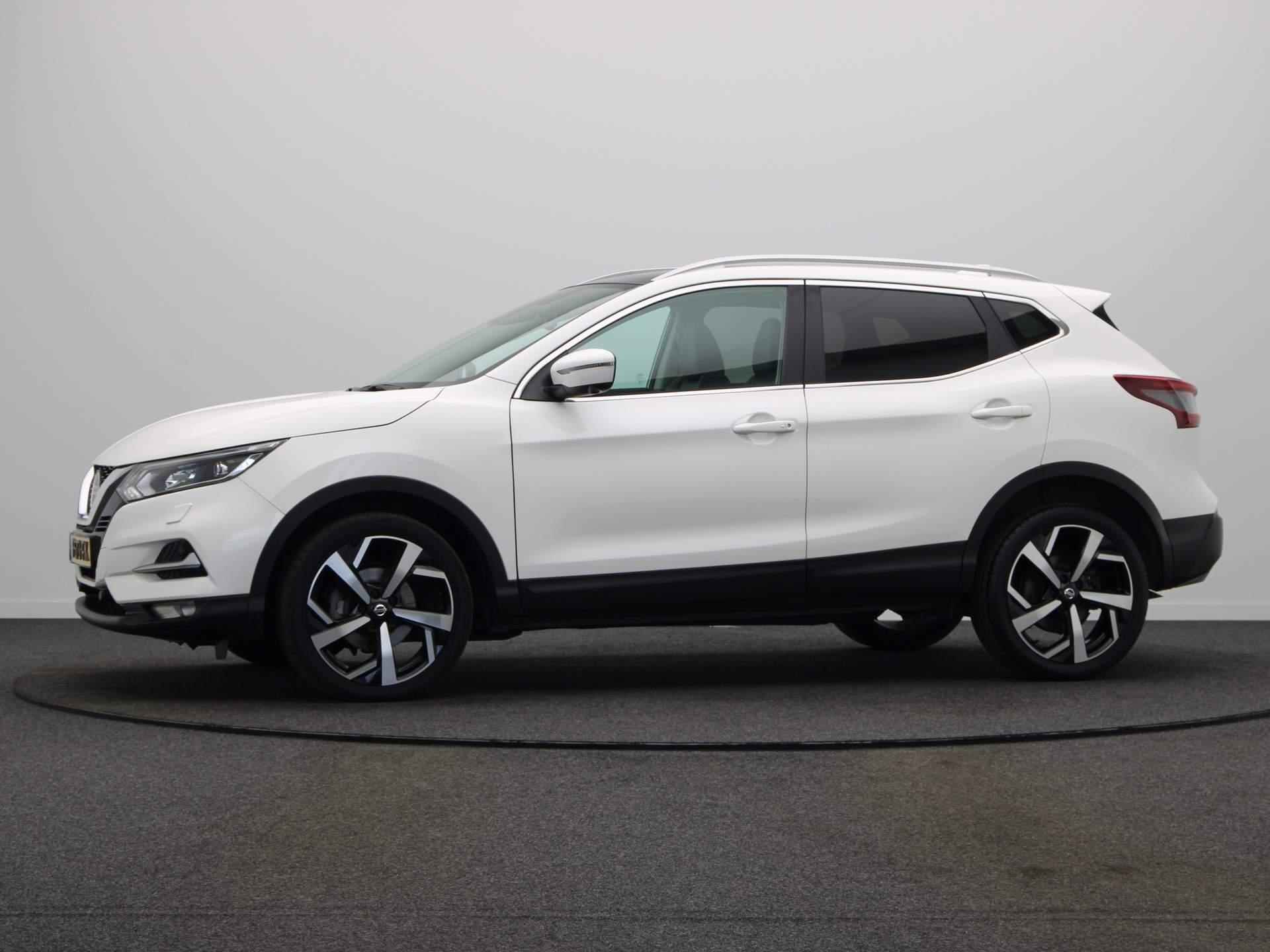 Nissan Qashqai 1.3 DIG-T Premium Edition | Panorama dak | Automaat | Climate control | Stoelverwarming | Elektrisch verstelbare bestuurderstoel | - 12/49