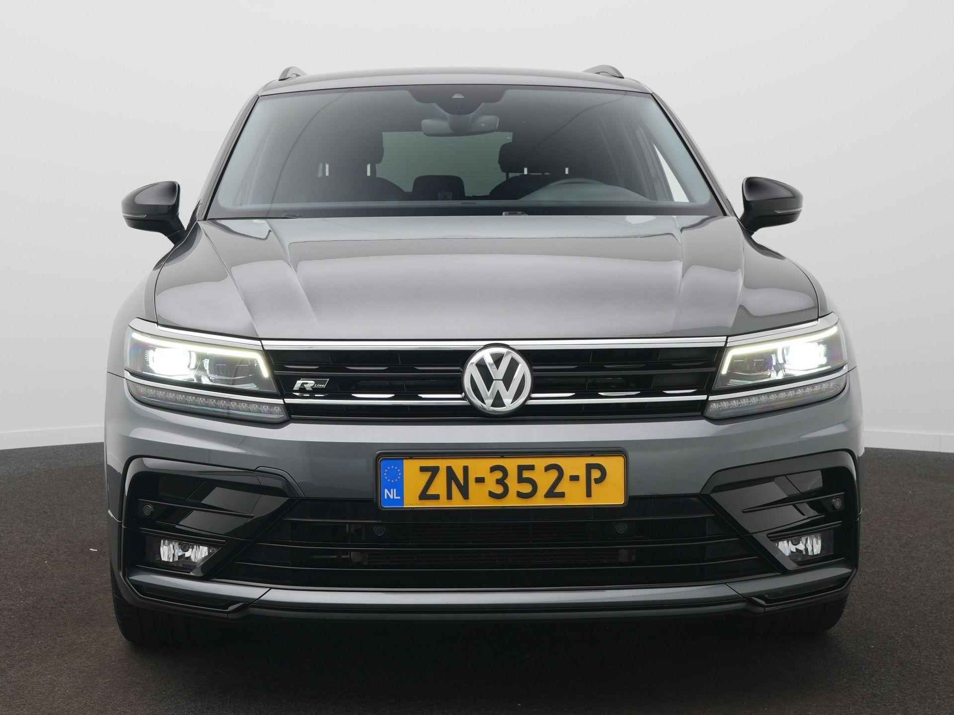 Volkswagen Tiguan 1.5 TSI ACT Highline Business R / Elek. Trekhaak / Camera / Virtual / Adap. Cruise - 2/52