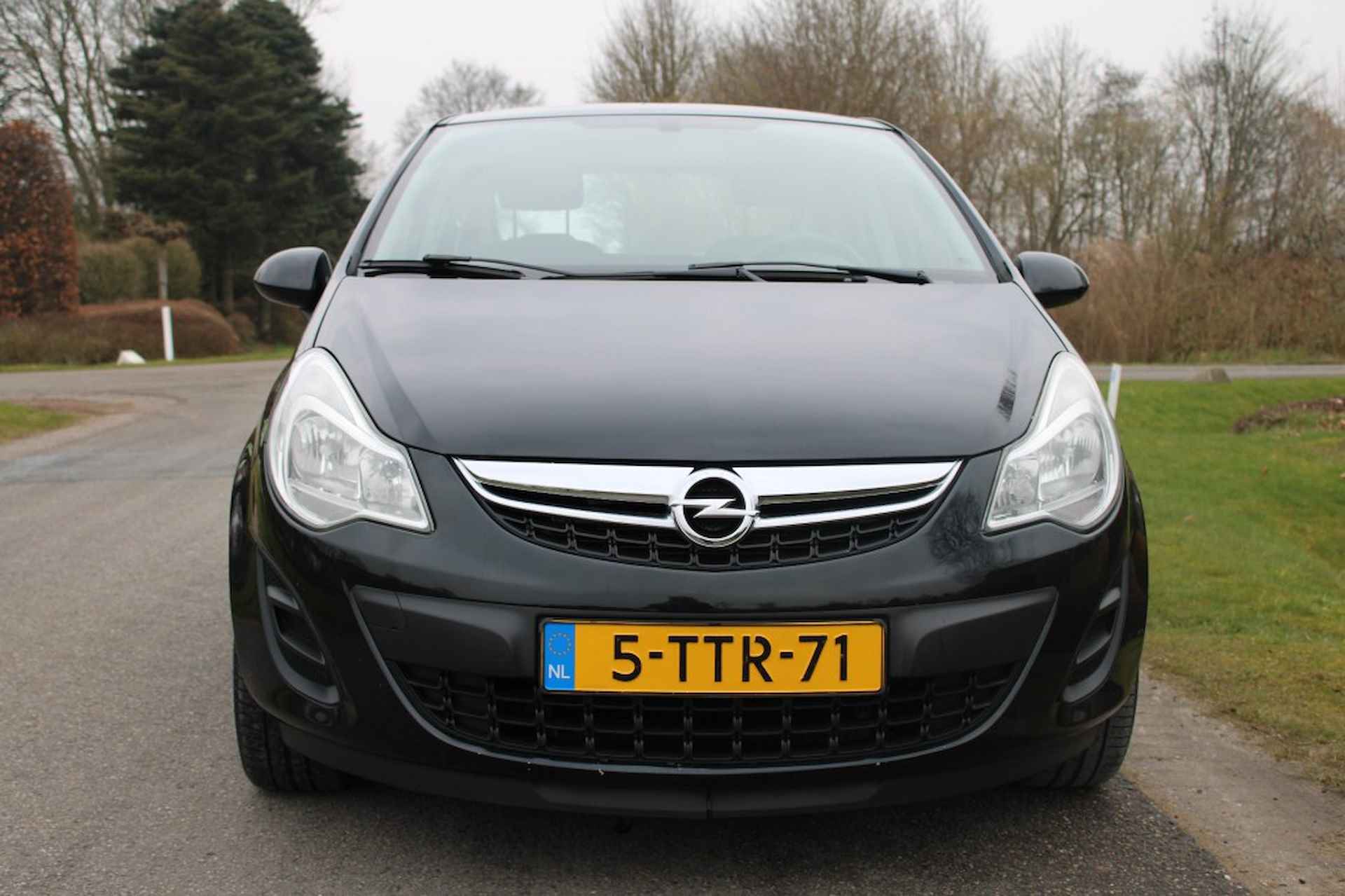 OPEL Corsa 1.4-16V 87pk airco/cruise/lm velgen/trekhaak - 16/31