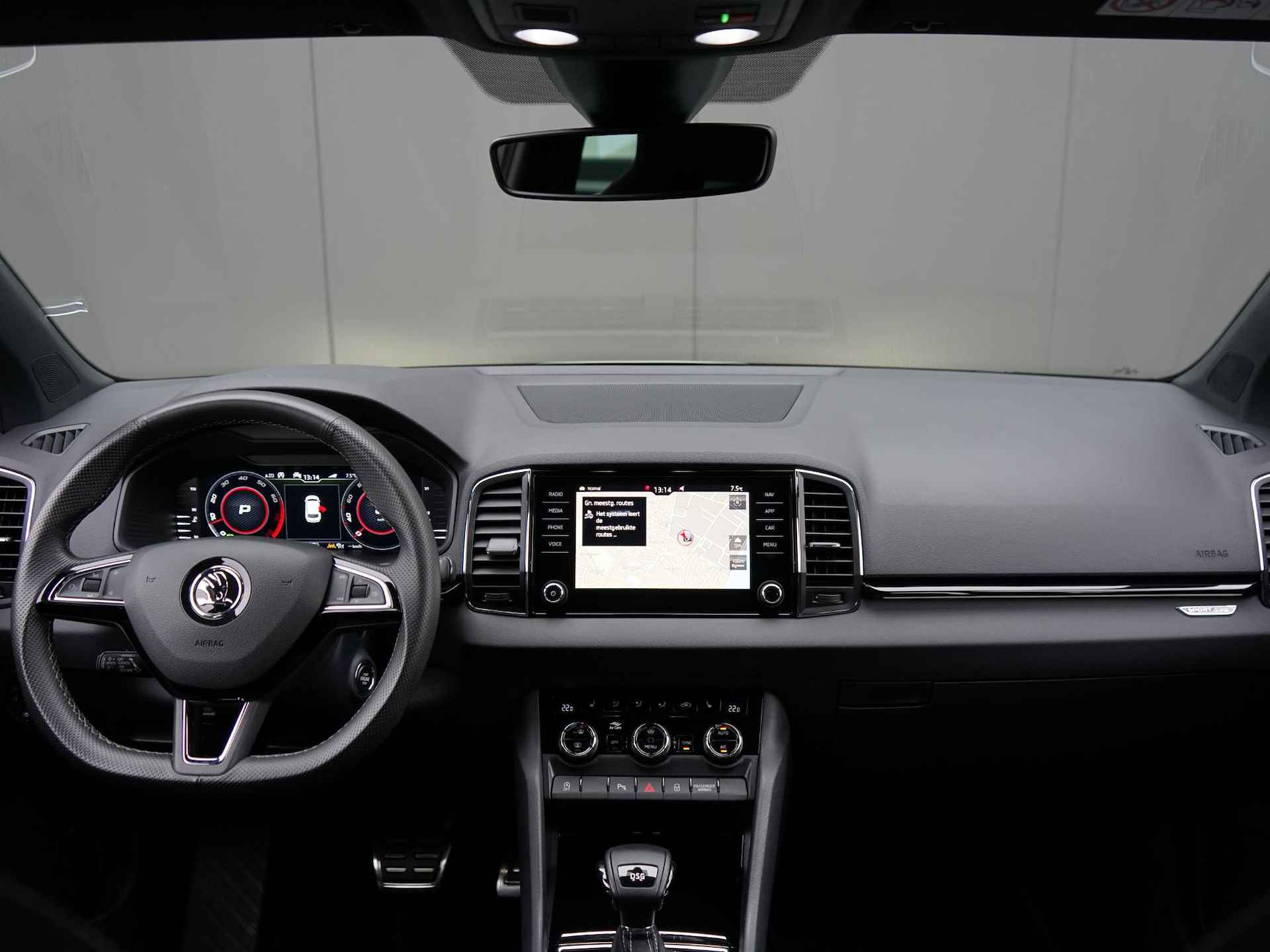 Skoda Karoq 1.5 TSI ACT Sportline Business Virtual cockpit /  Navi / Adap. cruise / 1ste eigenaar /  Dealer onderh. / Dodehoek / - 17/30