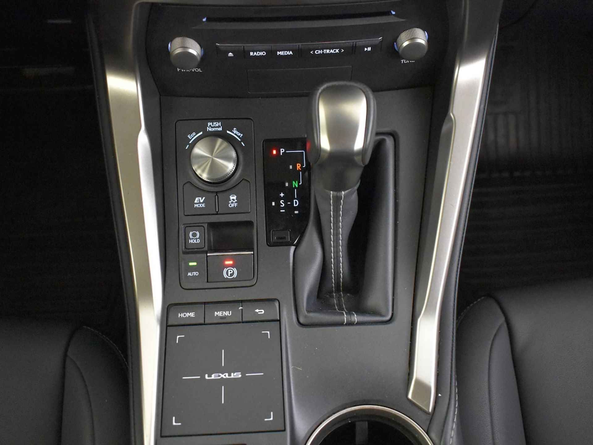 Lexus NX 300h AWD Business Edition | Leder | Apple carplay - 19/32