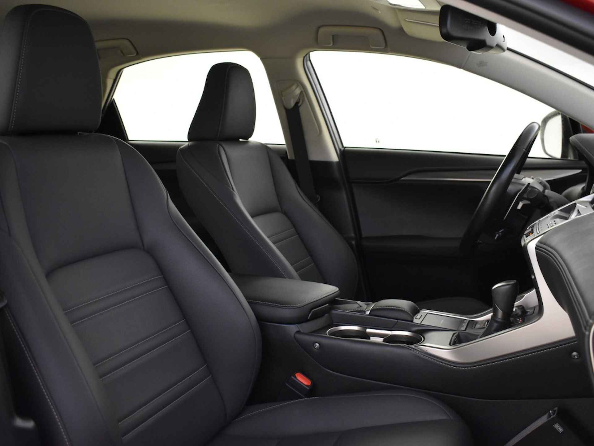 Lexus NX 300h AWD Business Edition | Leder | Apple carplay - 27/32