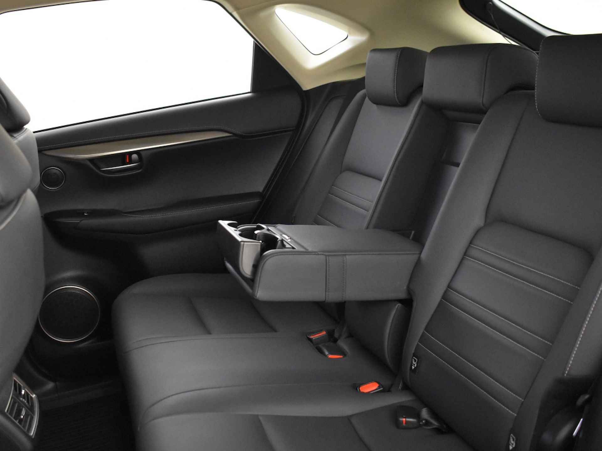 Lexus NX 300h AWD Business Edition | Leder | Apple carplay - 28/32