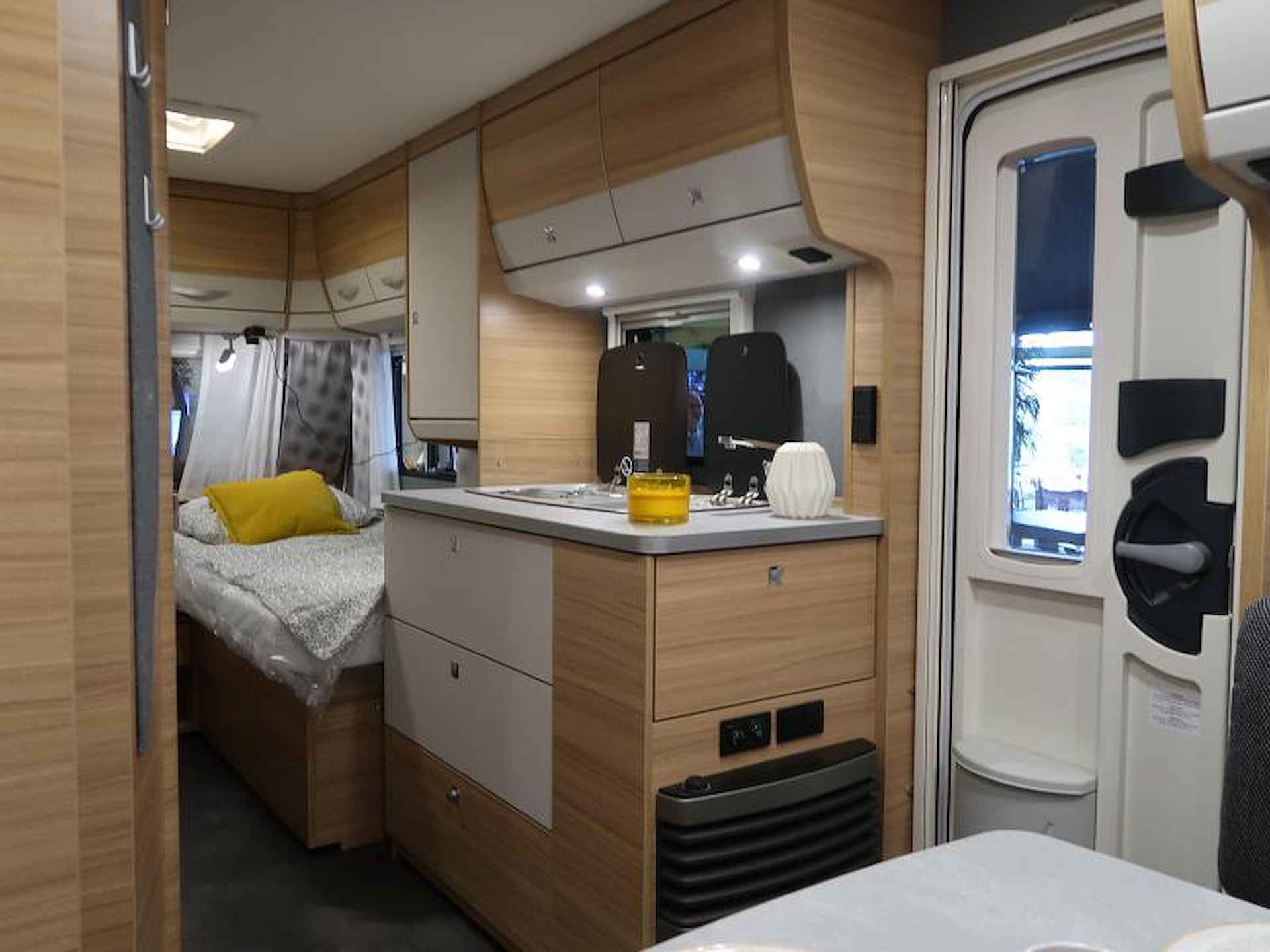 Dethleffs Camper Avantgarde 460 el ACTIE MODEL !! - 15/23