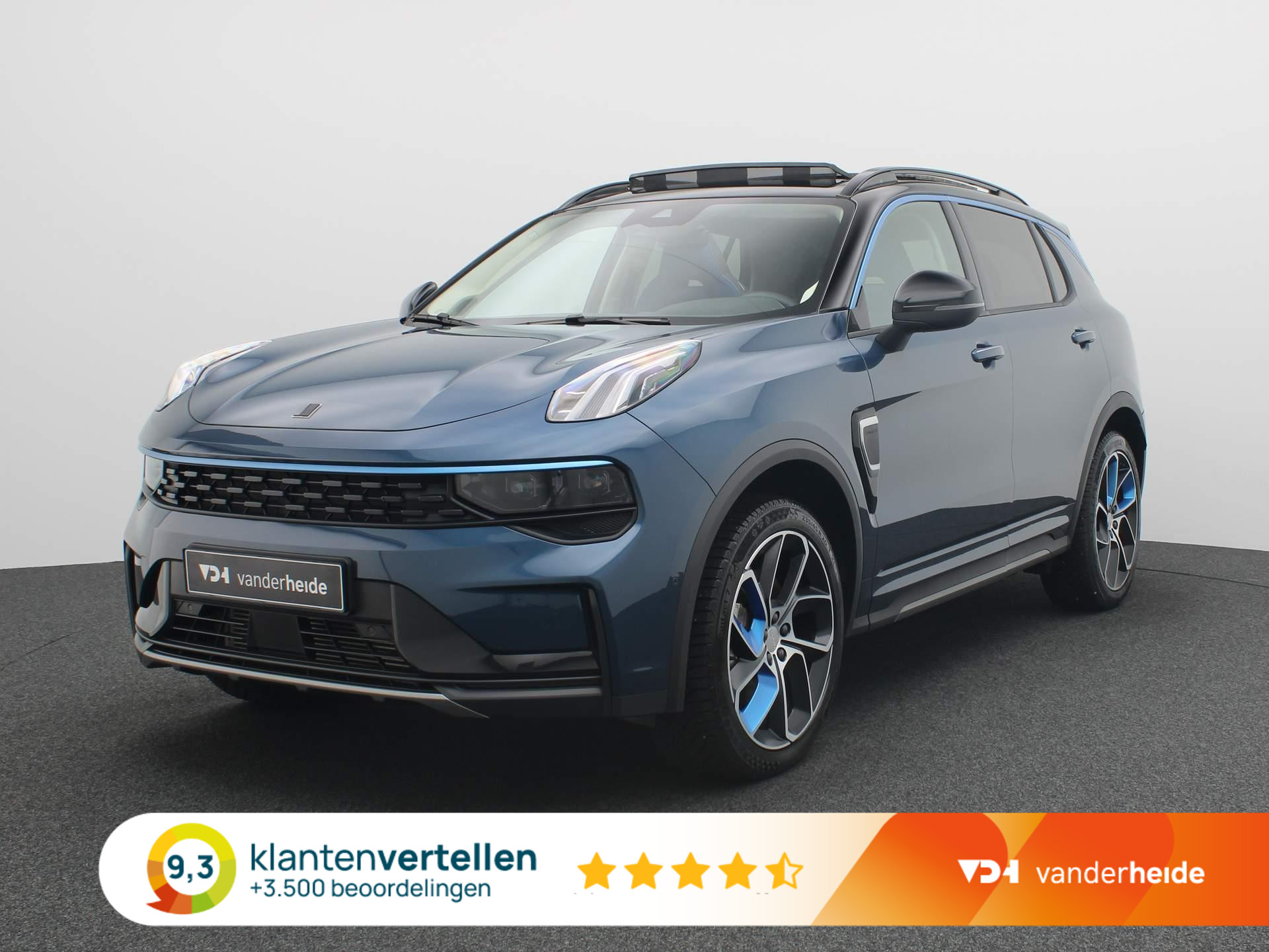 Lynk & Co 01 Plug-in Hybrid 261PK Panoramadak, 360 gr. camera, stoelverwarming, 6.6kW laden, side assist, keyless, 20'' lichtmetaal