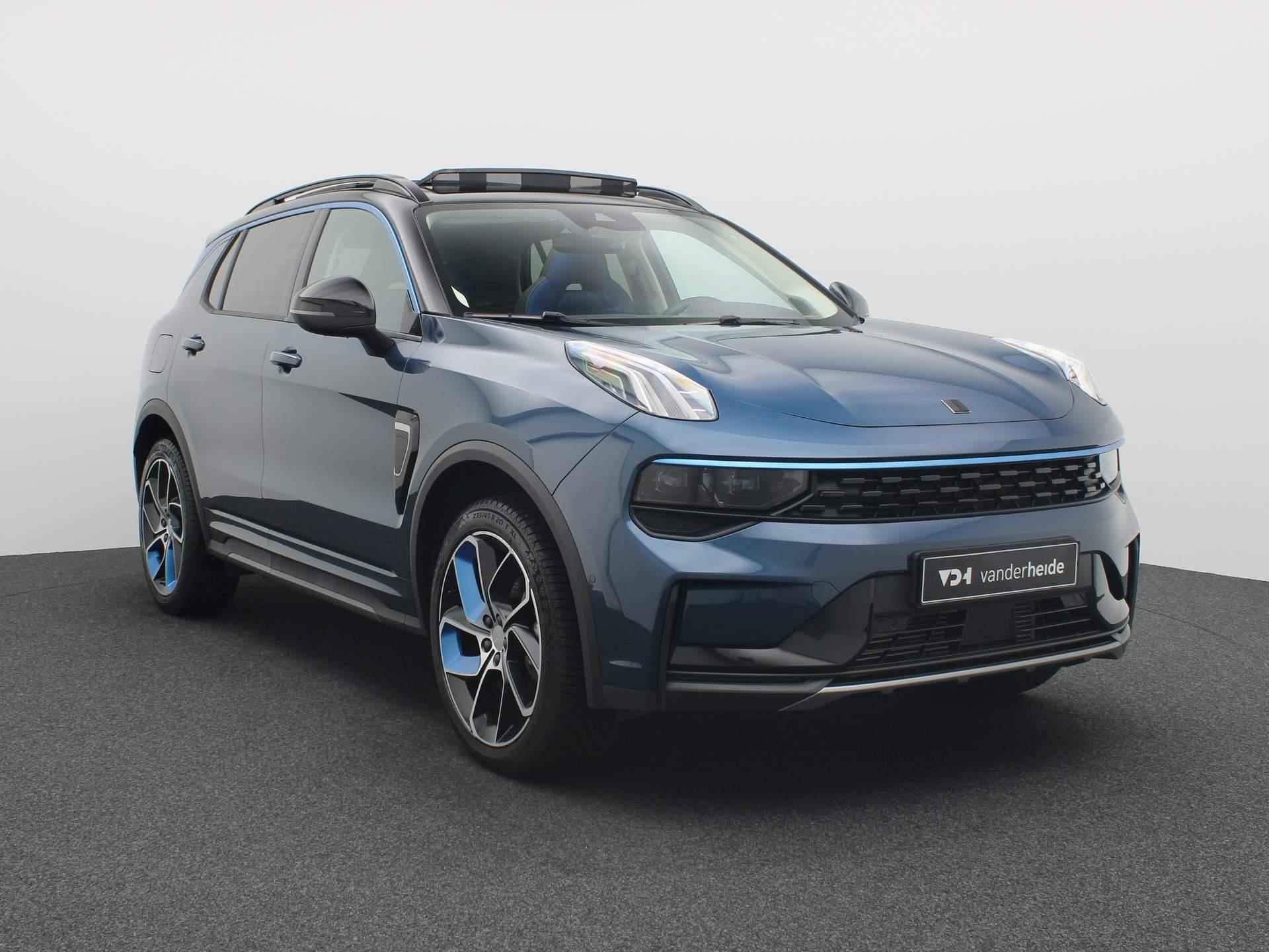 Lynk & Co 01 Plug-in Hybrid 261PK Panoramadak, 360 gr. camera, stoelverwarming, 6.6kW laden, side assist, keyless, 20'' lichtmetaal - 10/43