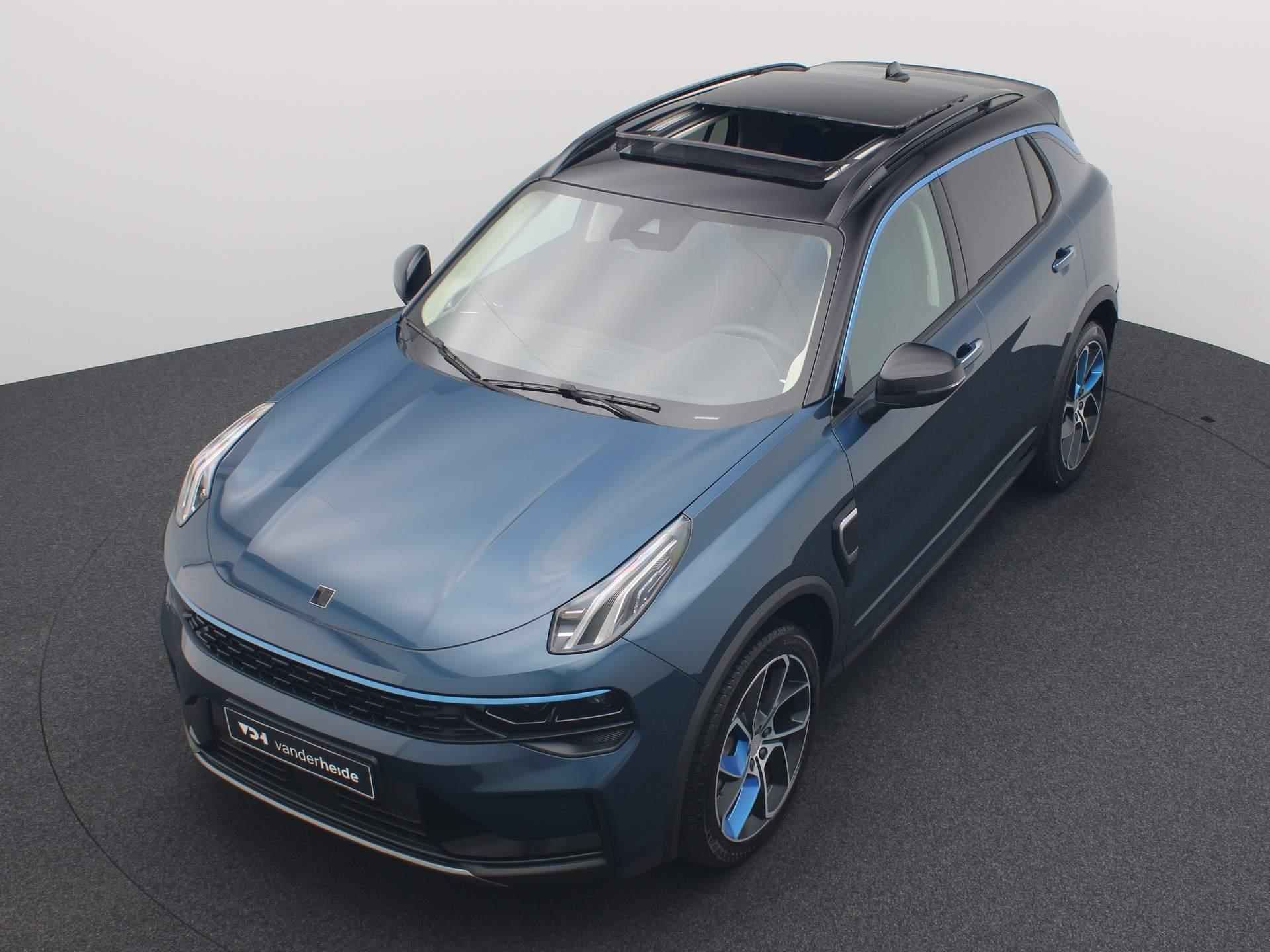 Lynk & Co 01 Plug-in Hybrid 261PK Panoramadak, 360 gr. camera, stoelverwarming, 6.6kW laden, side assist, keyless, 20'' lichtmetaal - 12/43