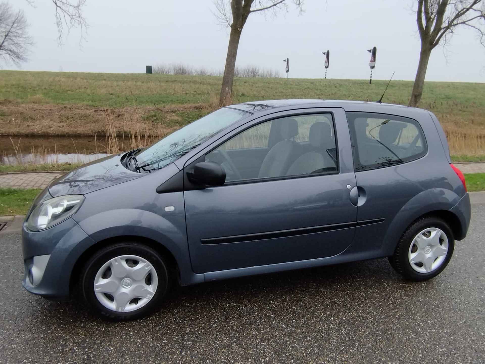 Renault Twingo 1.2-16V Authentique ** Airco ** 125.391 KM ** - 3/19