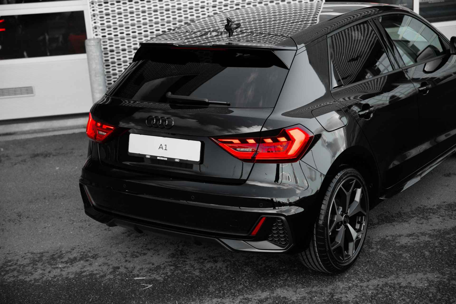 Audi A1 Sportback 30 TFSI S edition | Achteruitrijcamera | Adaptive cruise | Parkeerhulp plus - 21/50