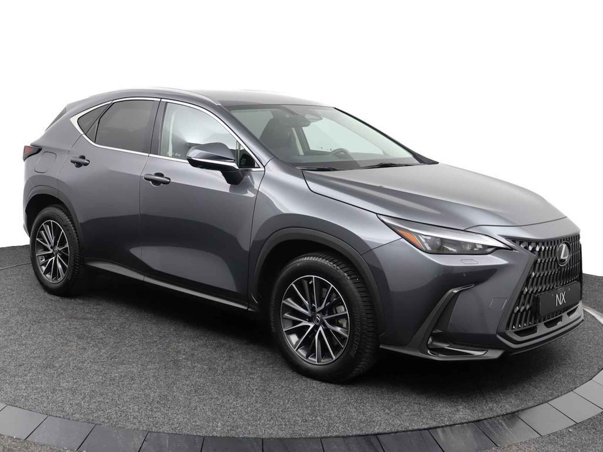 Lexus NX 450h+ AWD Launch Edition | Stoelkoeling | Head-Up Display | Smart Entry | Blind Spot Monitor - 12/54