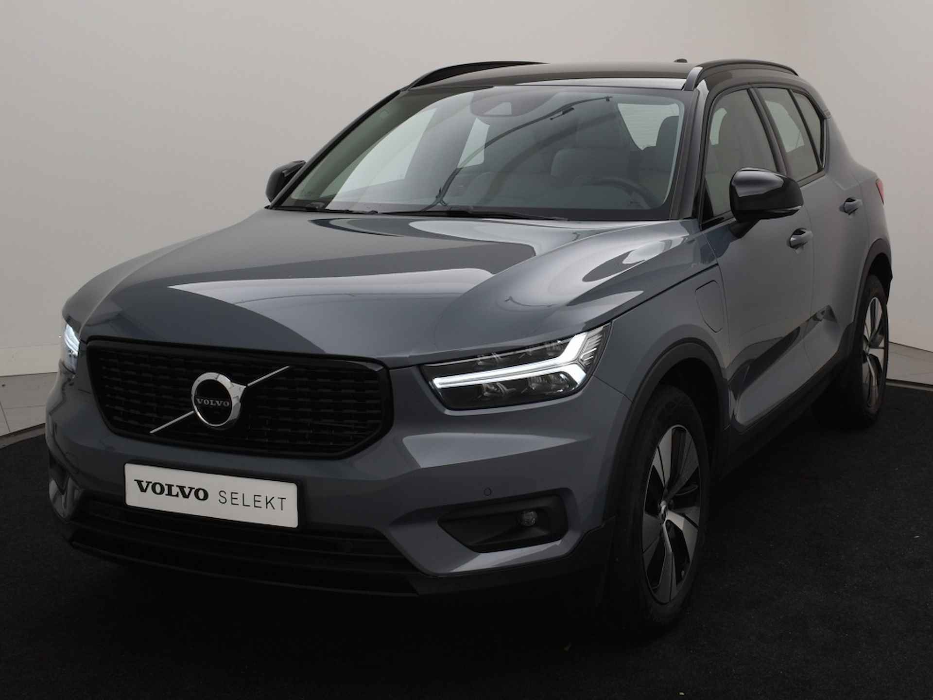 Volvo XC40 T4 PLUG-IN HYBRID MOMENTUM+ LEDER 18INCH NAVI KEYLESS ACC BLIS - 6/39