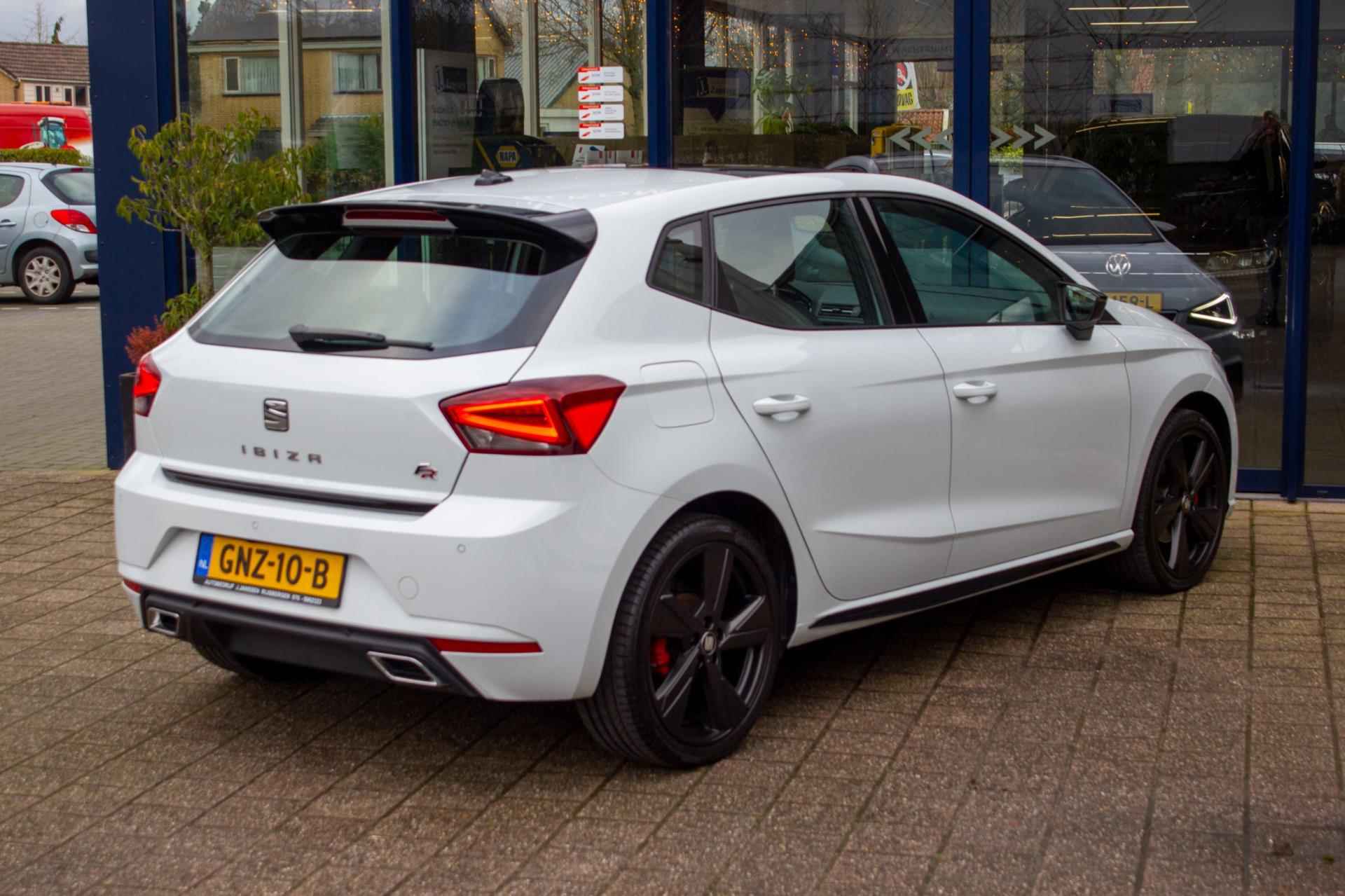 Seat Ibiza 1.5 TSI FR Business Intense | Prijs rijklaar incl. 12 mnd garantie | 18"Lmv Apple/Android carplay Stoelverw - 2/50