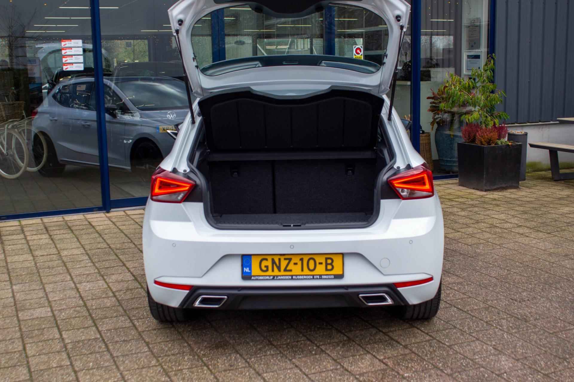 Seat Ibiza 1.5 TSI FR Business Intense | Prijs rijklaar incl. 12 mnd garantie | 18"Lmv Apple/Android carplay Stoelverw - 22/50