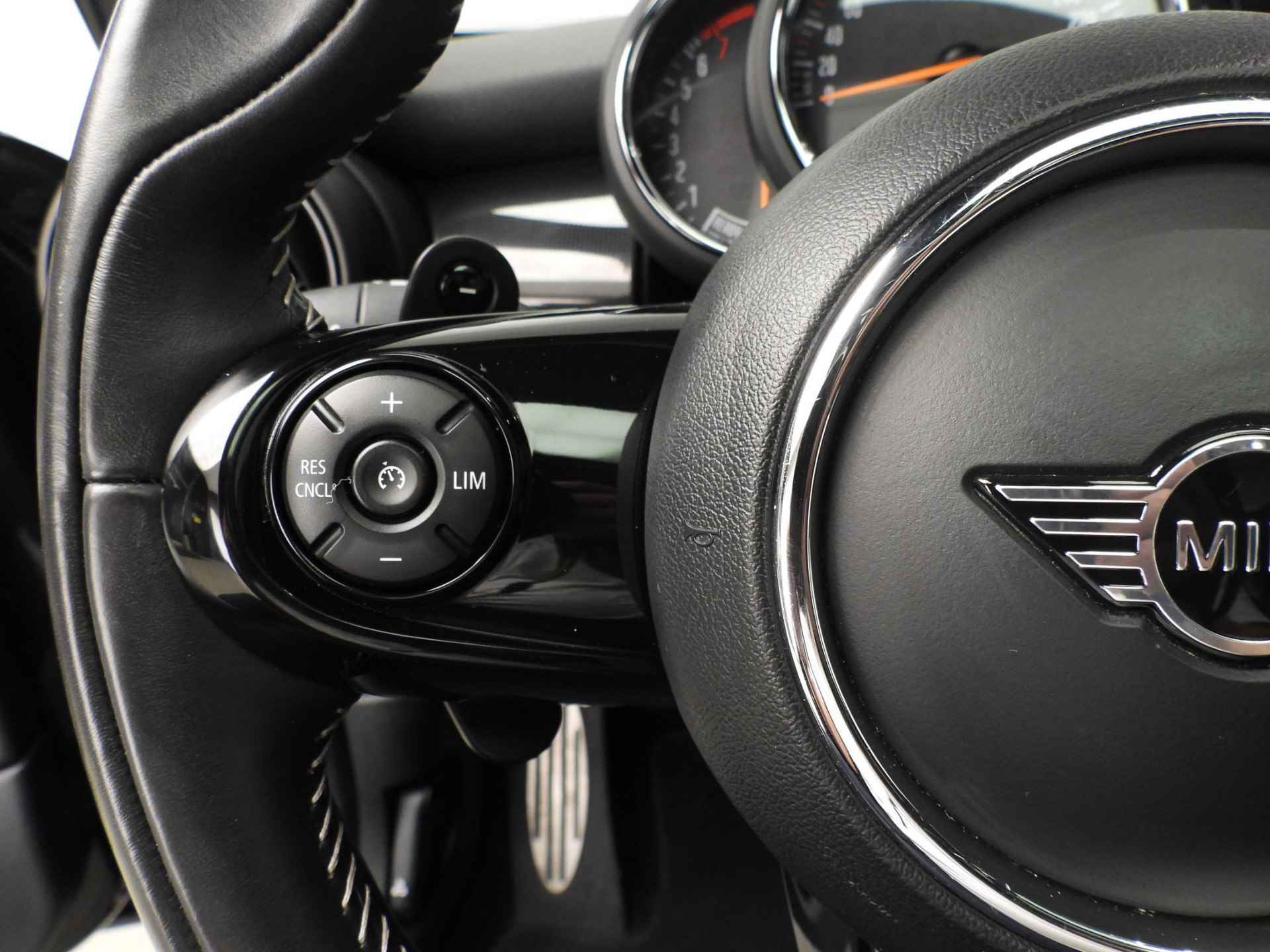 MINI 5-deurs Cooper S Knightsbridge Edition | Automaat | JCW Trim | Harman/Kardon - 27/47