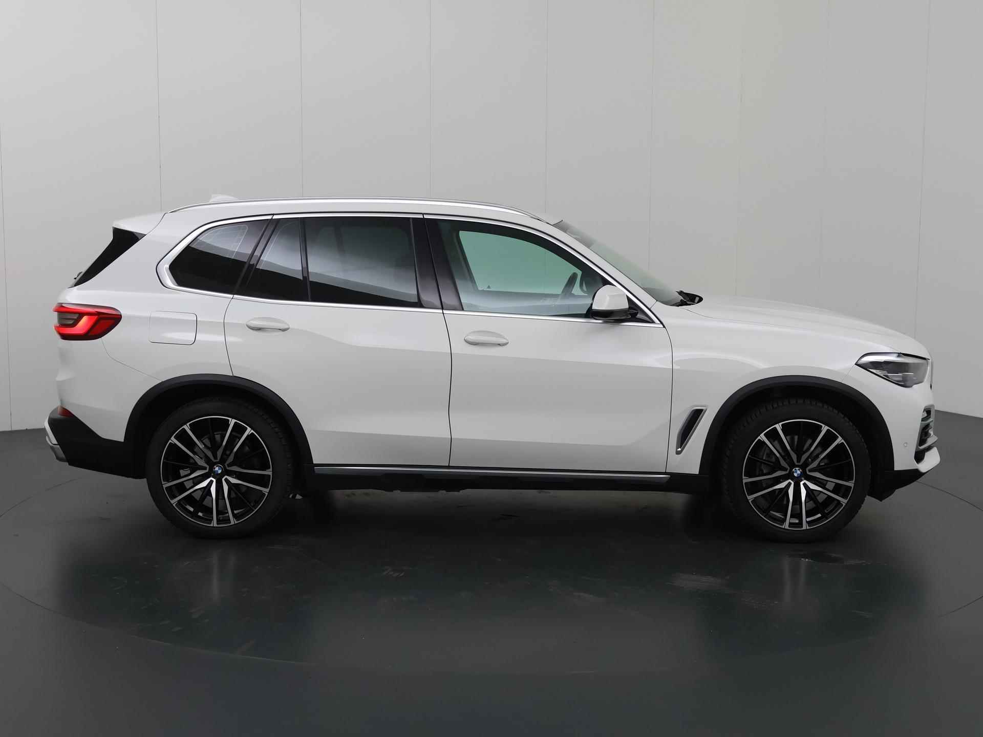 BMW X5 xDrive45e High Executive | Luchtvering | Trekhaak | Camera |  Adaptieve Cruise Control | Comfort Zetels ele. Verstelbaar + Geheugen | Apple CarPlay | Stoel/stuurverwarming | Digitaal Dashboard | Navigatie | - 7/45