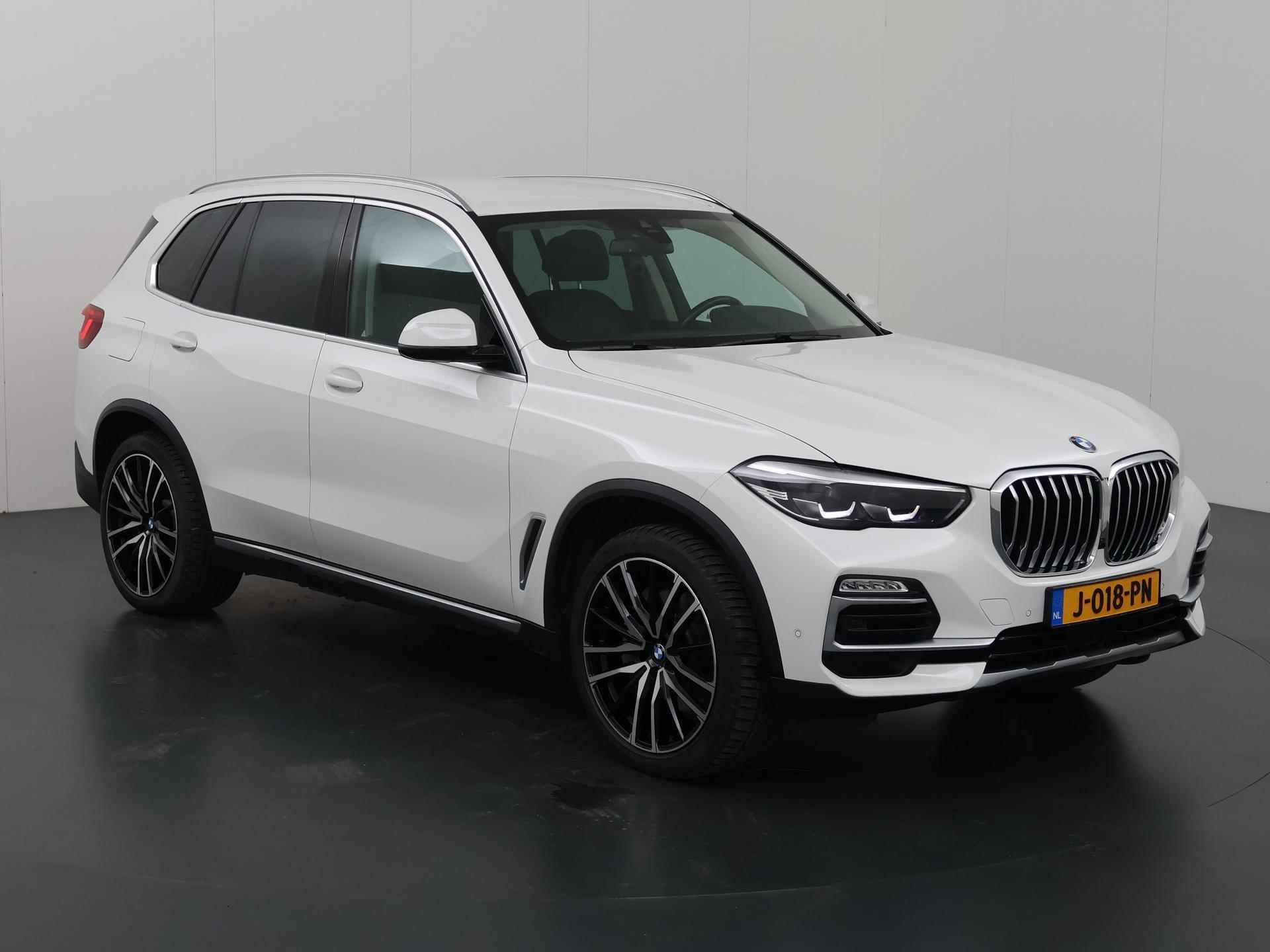 BMW X5 xDrive45e High Executive | Luchtvering | Trekhaak | Camera |  Adaptieve Cruise Control | Comfort Zetels ele. Verstelbaar + Geheugen | Apple CarPlay | Stoel/stuurverwarming | Digitaal Dashboard | Navigatie | - 24/45