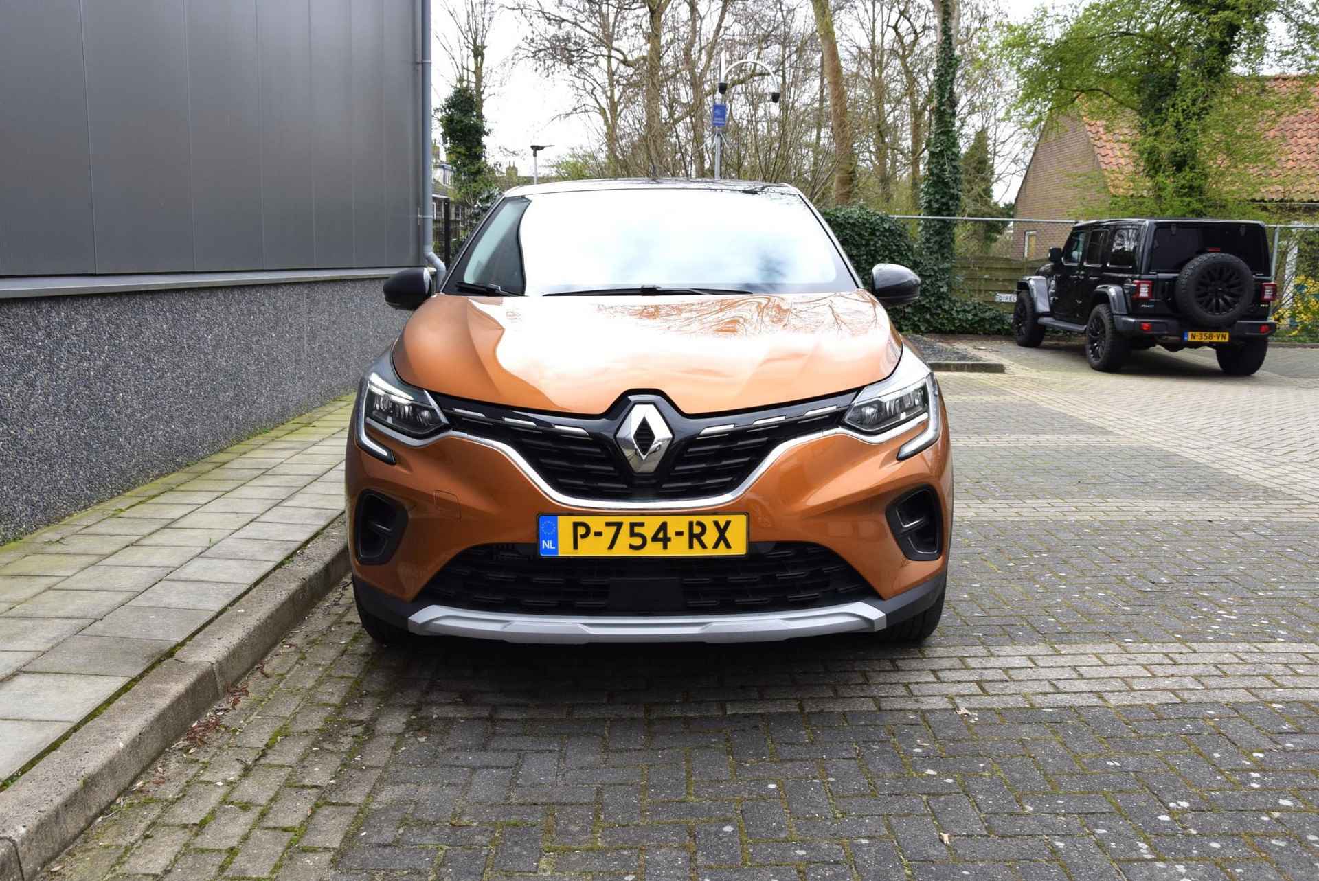 Renault Captur 1.0 TCe 90 Intens - 6/26