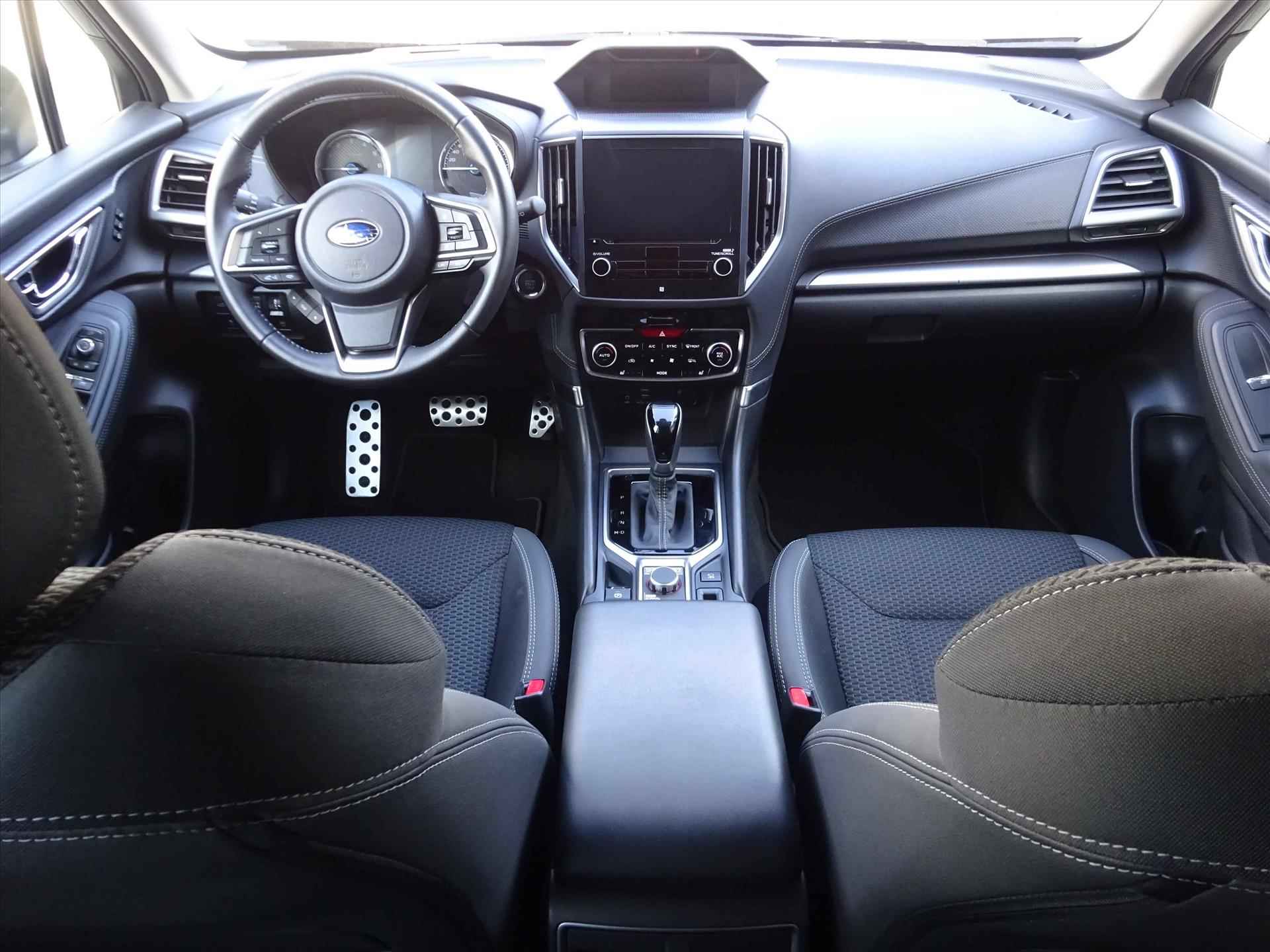 Subaru Forester 2.0i e-BOXER 150pk CVT Luxury | Navi | Trekhaak | elekt. bed. achterklep | SRH | LED - 4/48