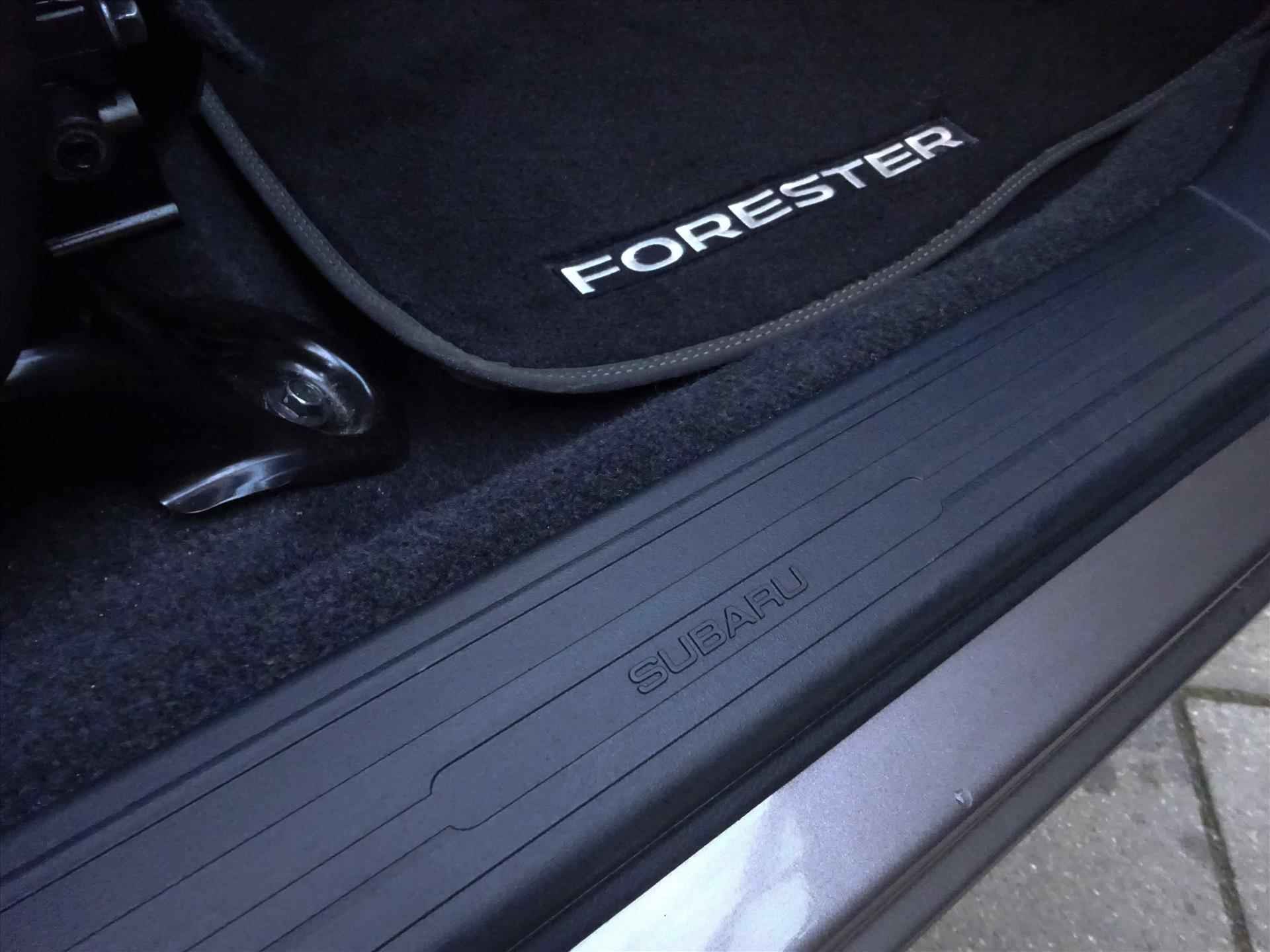 Subaru Forester 2.0i e-BOXER 150pk CVT Luxury | Navi | Trekhaak | elekt. bed. achterklep | SRH | LED - 35/48